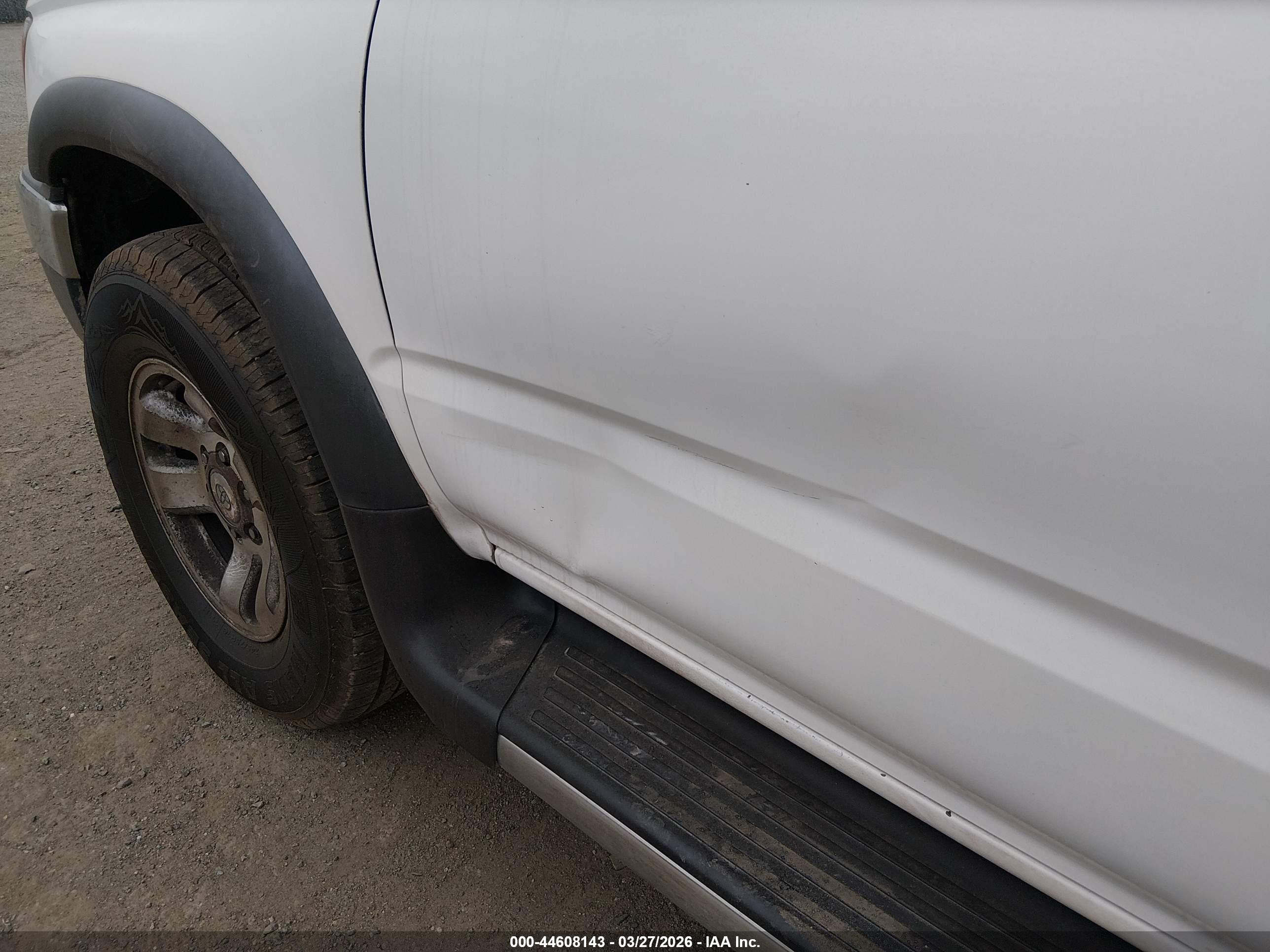 TOYOTA 4RUNNER image 6