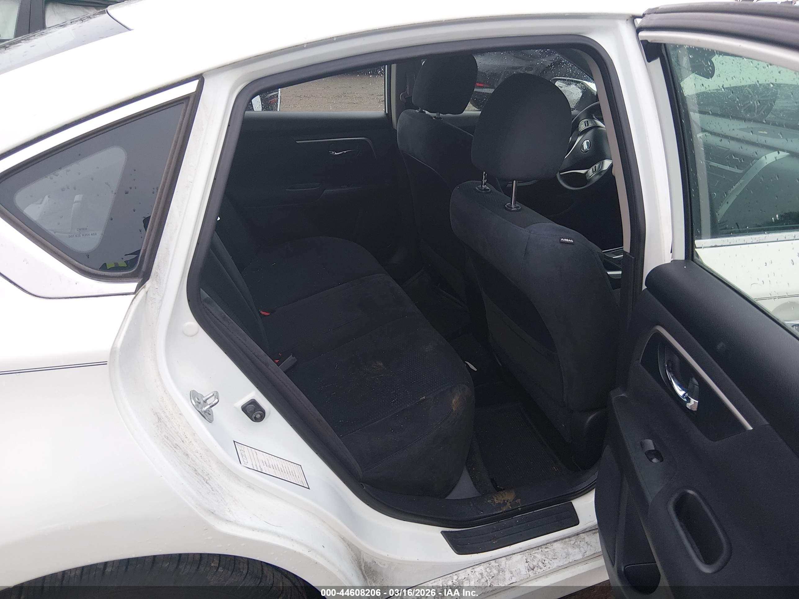 NISSAN ALTIMA image 8
