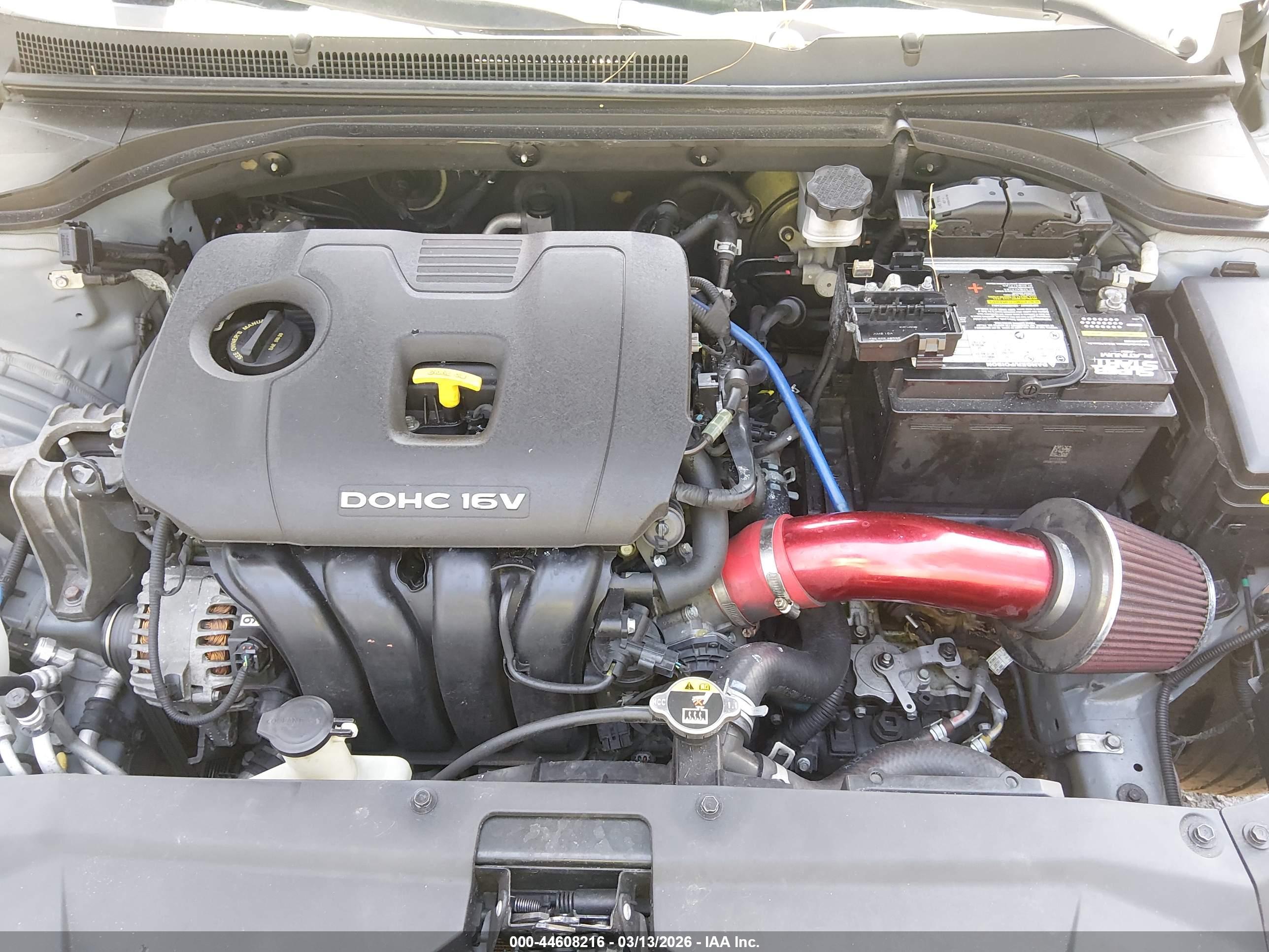 HYUNDAI VELOSTER image 10