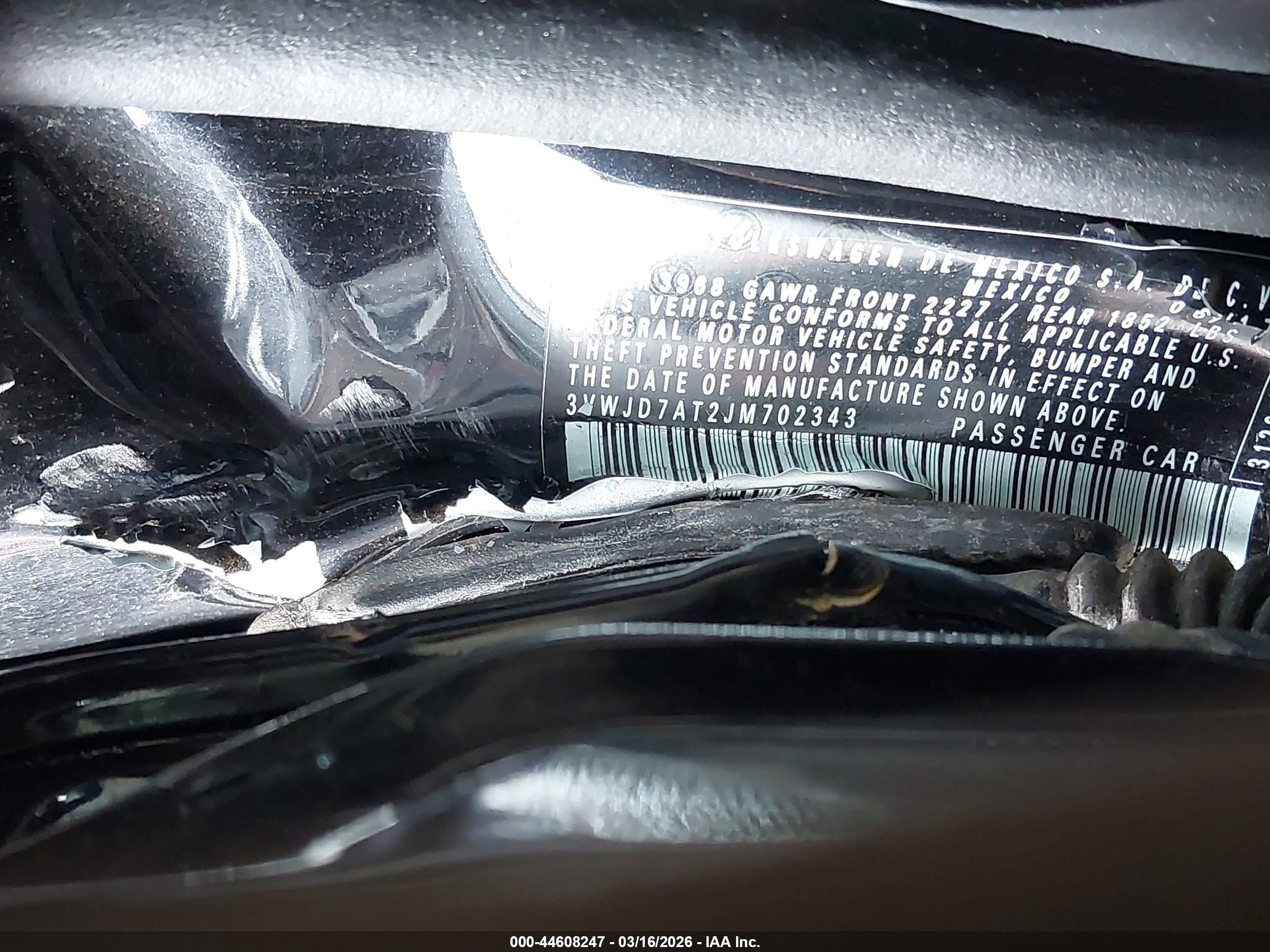 VOLKSWAGEN BEETLE image 9