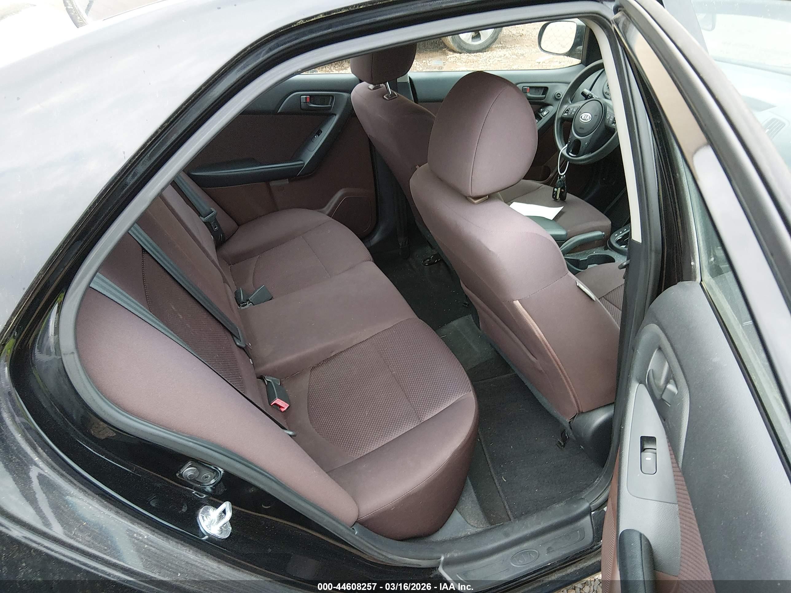 KIA FORTE image 8