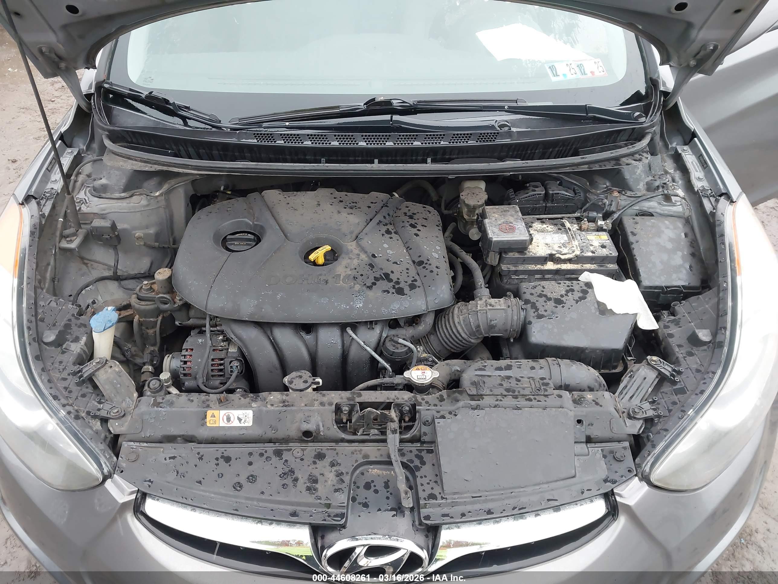 HYUNDAI ELANTRA image 10