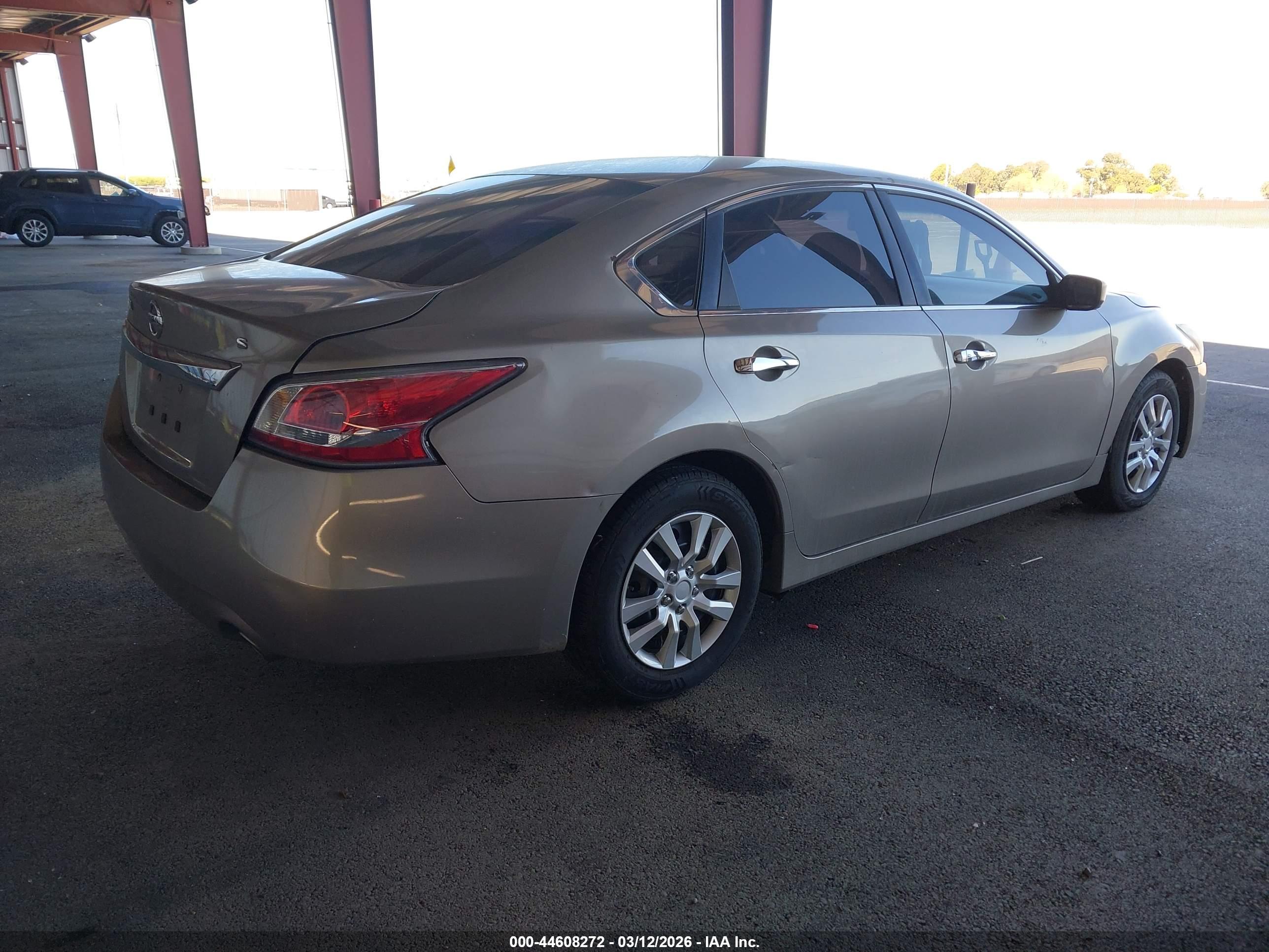 NISSAN ALTIMA image 4