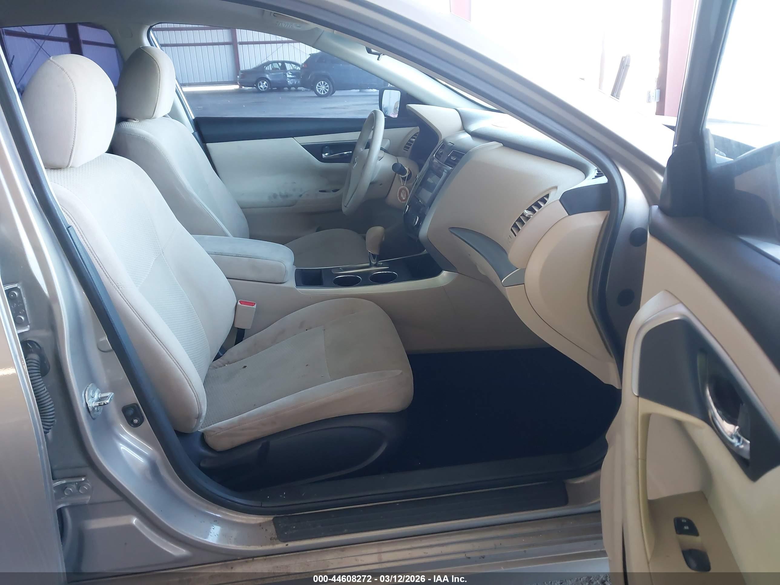 NISSAN ALTIMA image 5