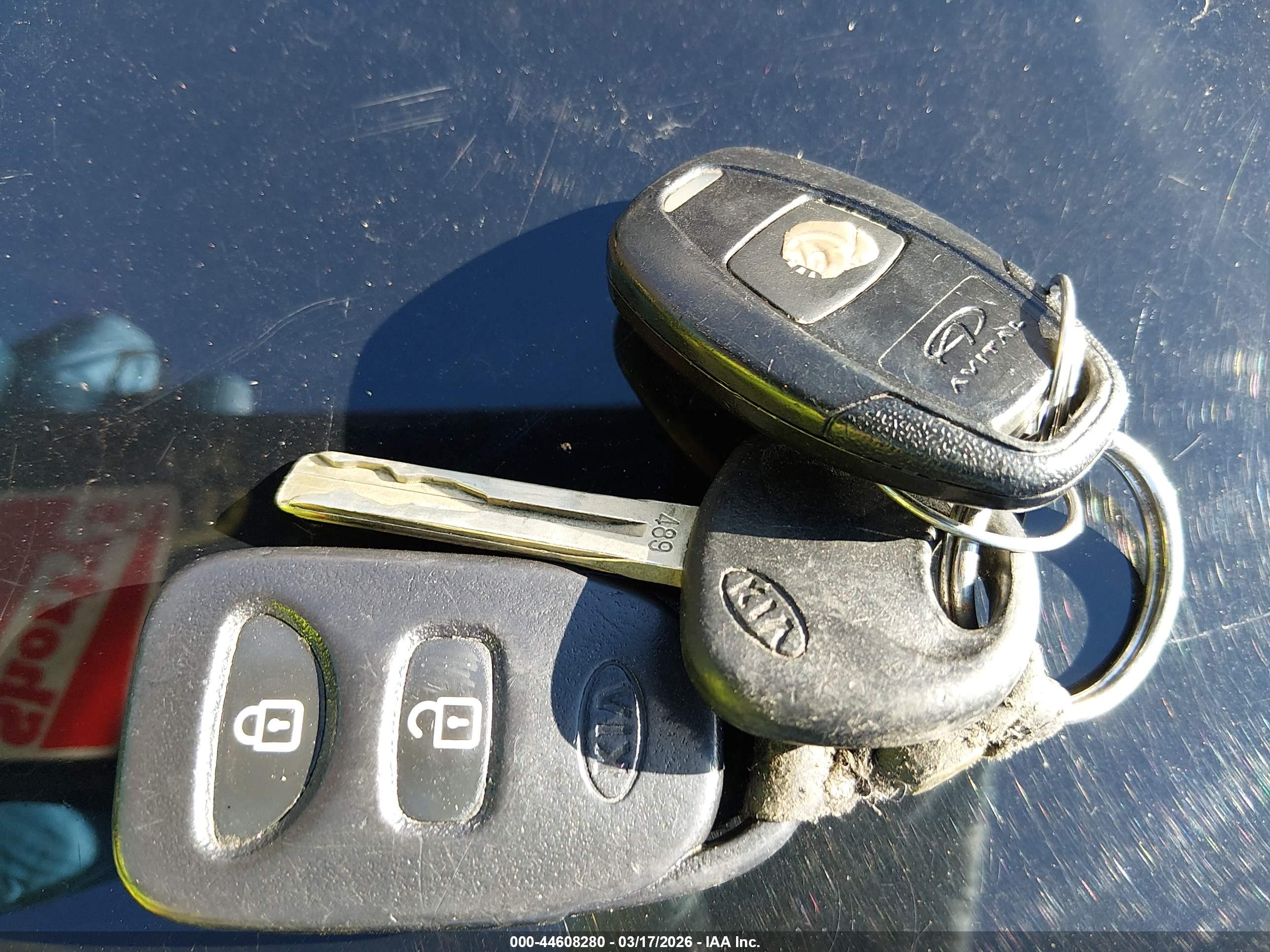 KIA SORENTO image 11