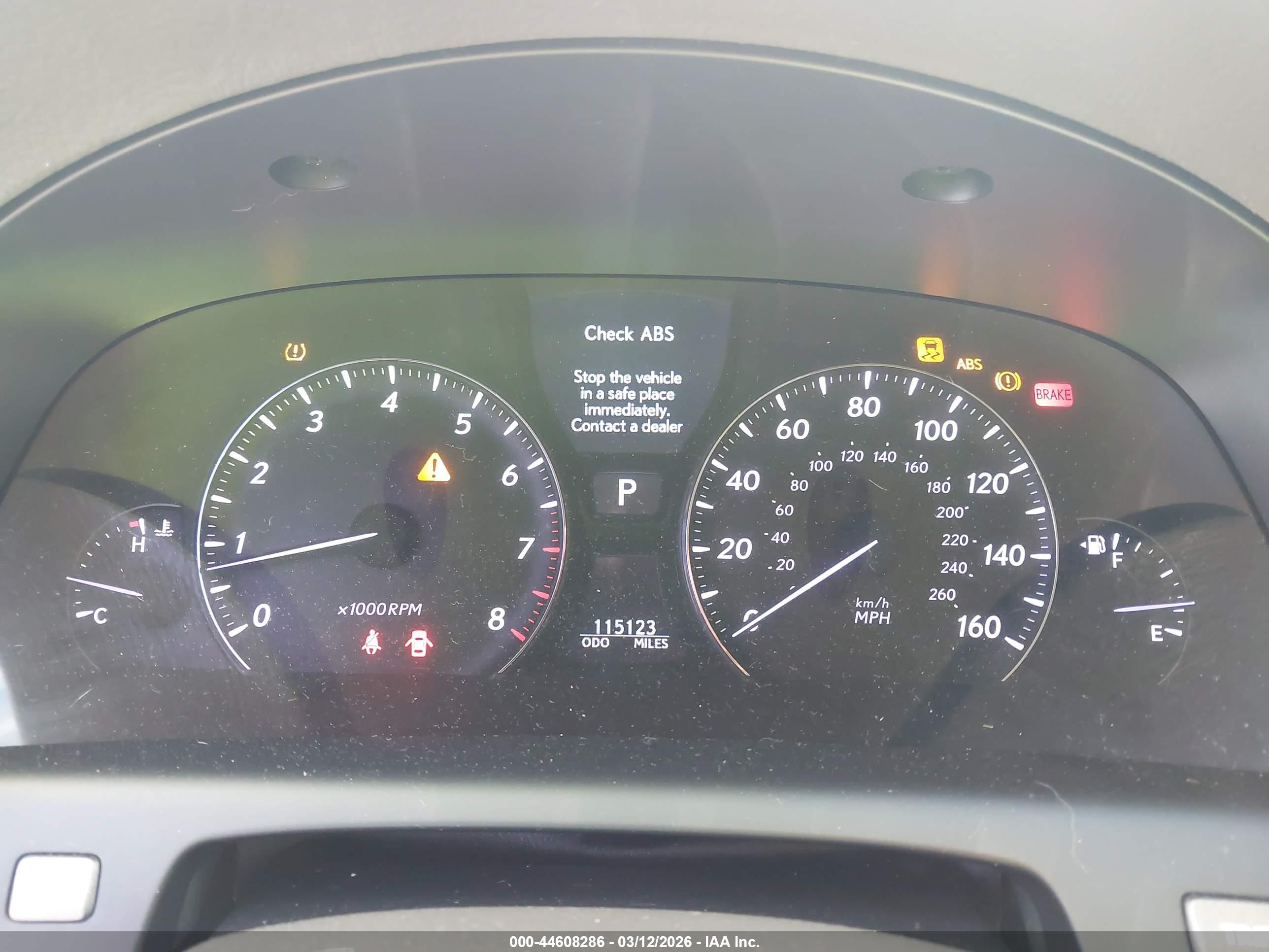 LEXUS LS image 7