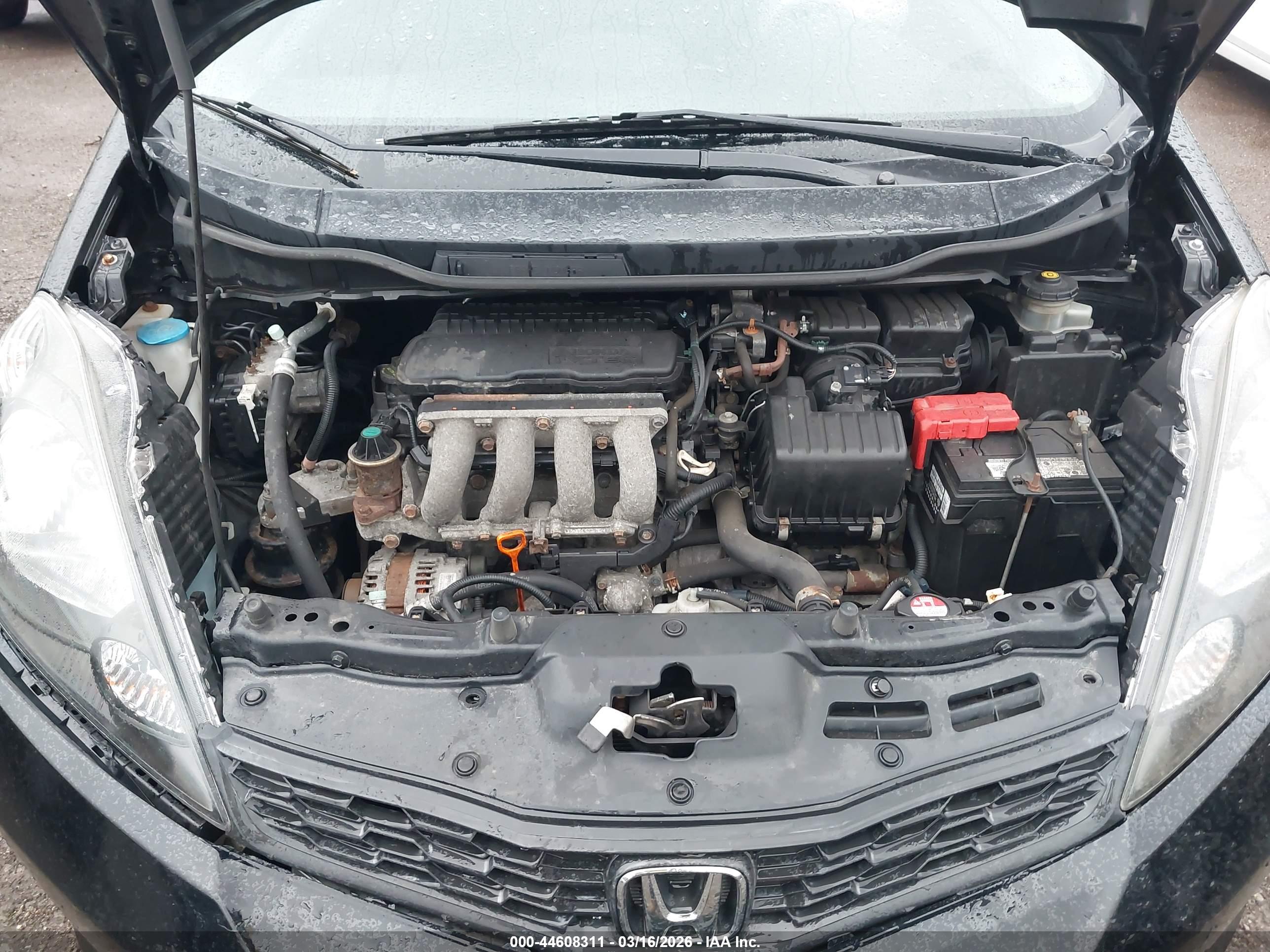 HONDA FIT image 10