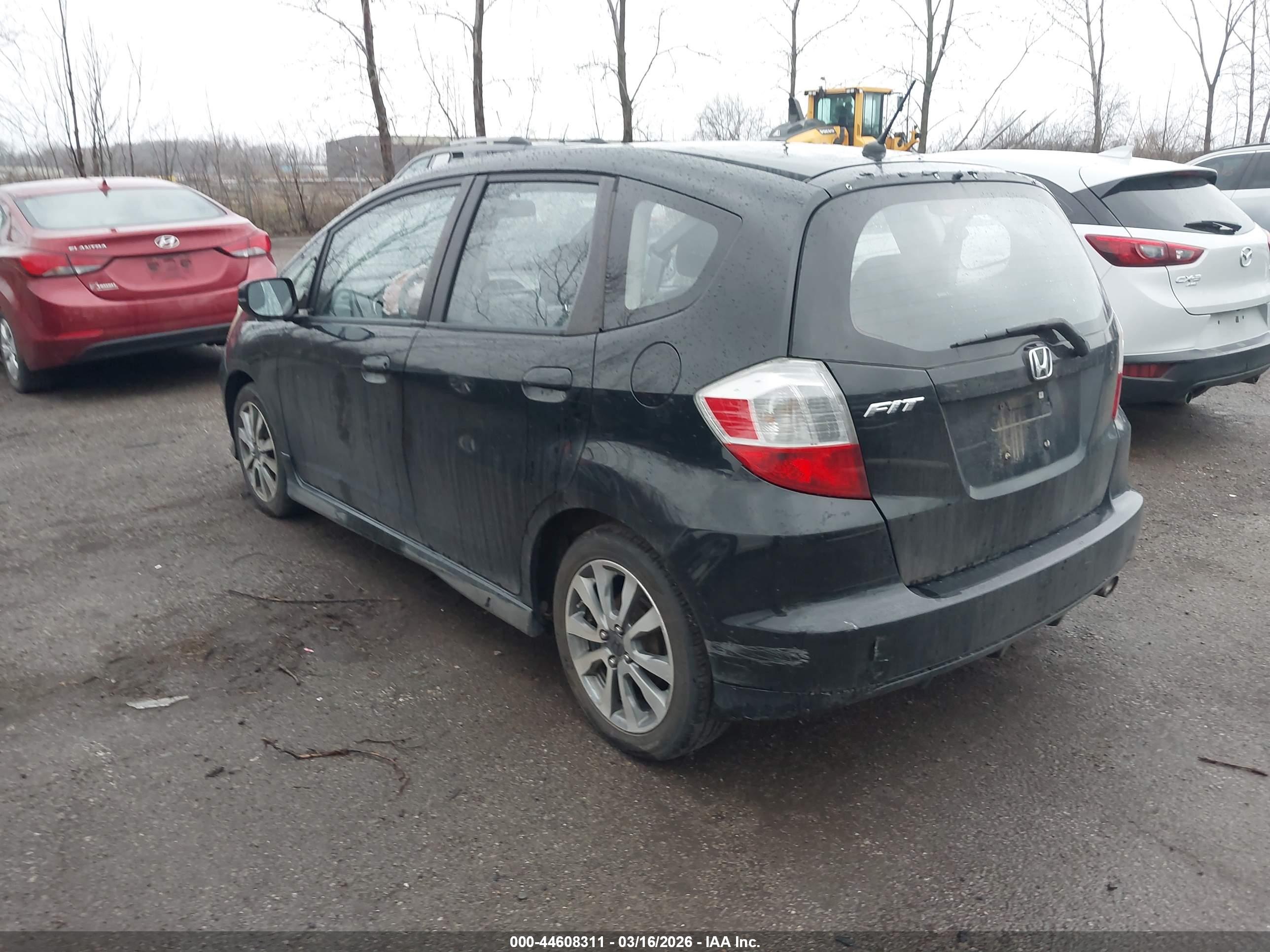 HONDA FIT image 3