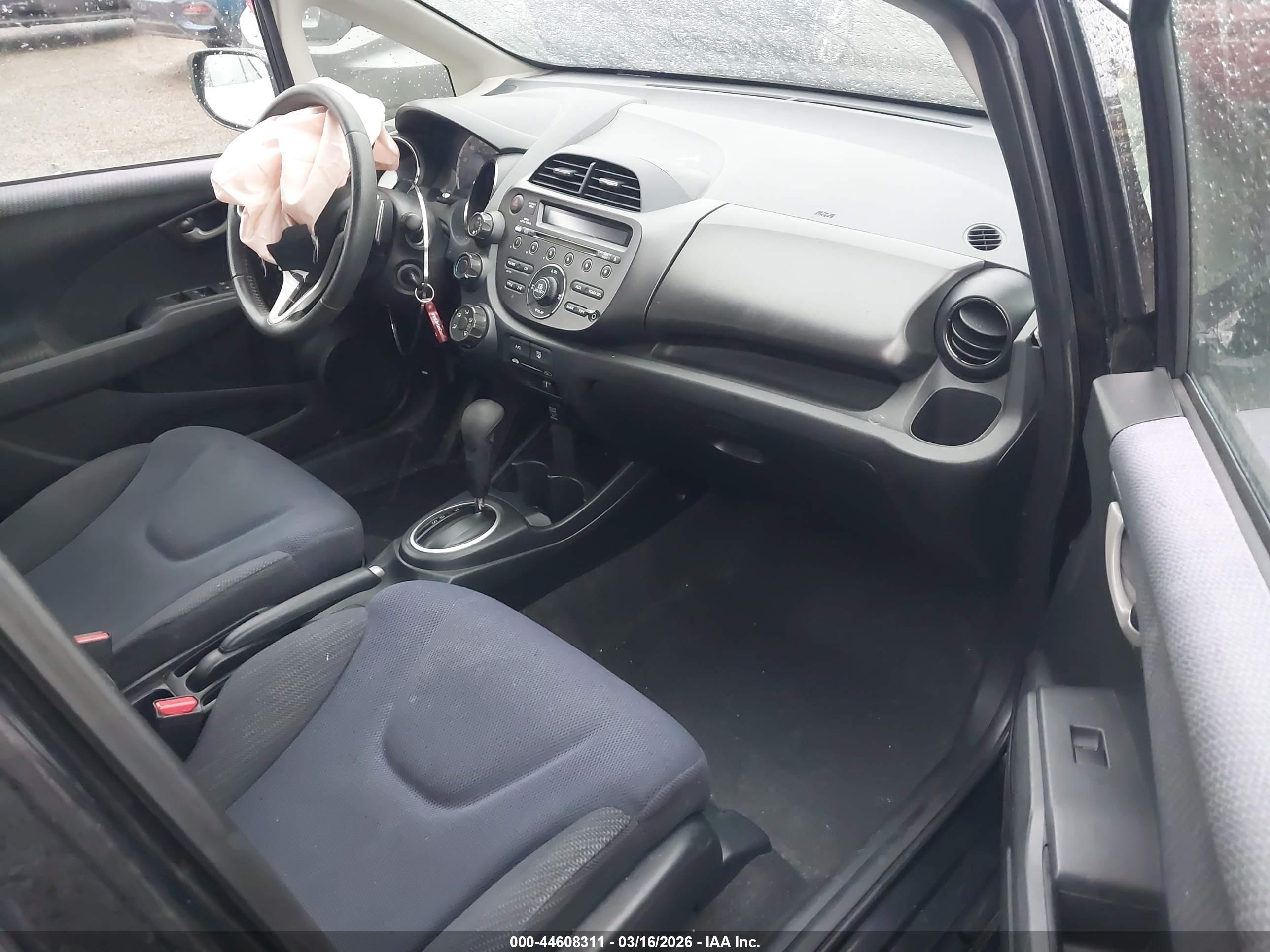 HONDA FIT image 5
