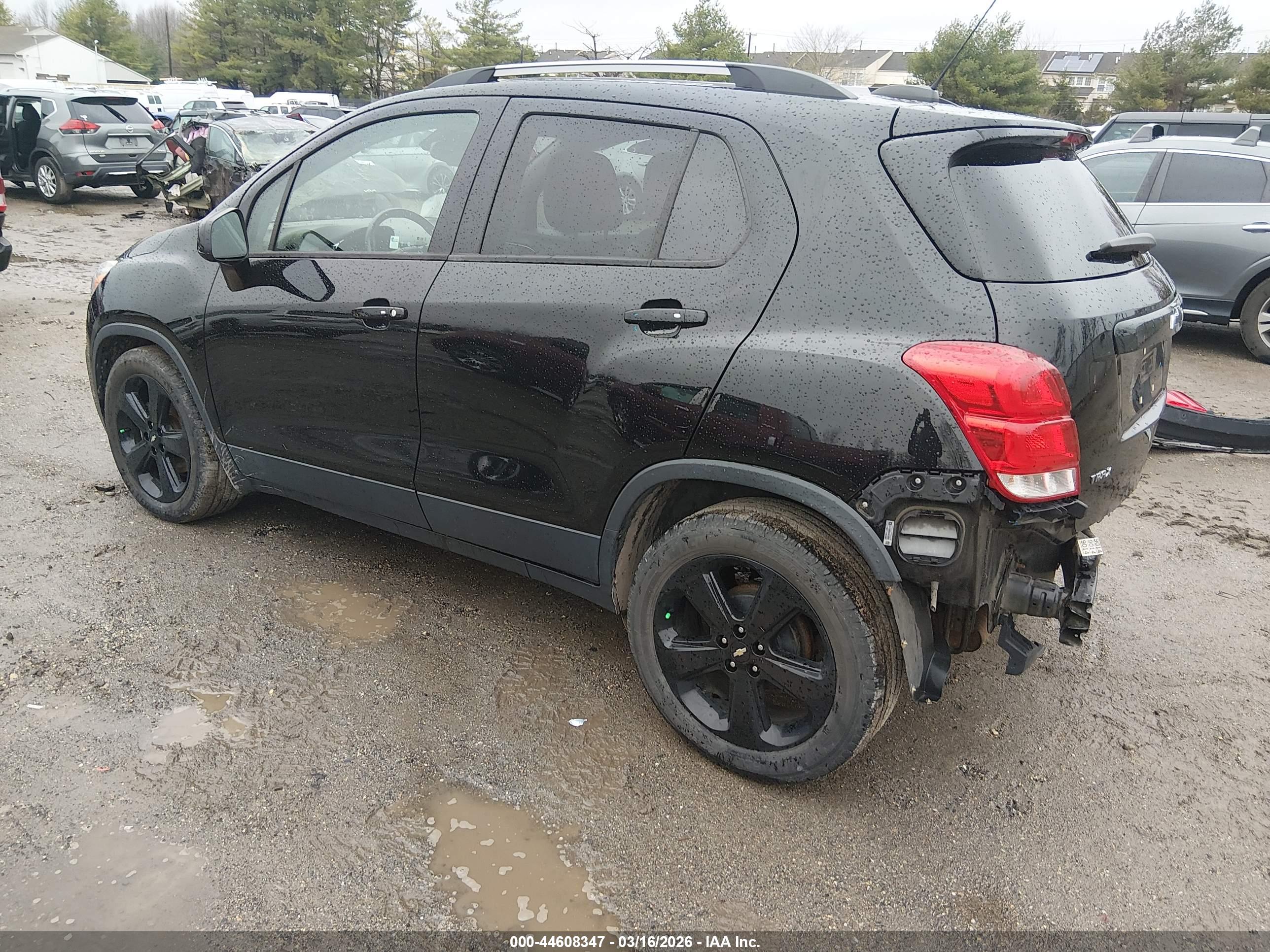 CHEVROLET TRAX image 3