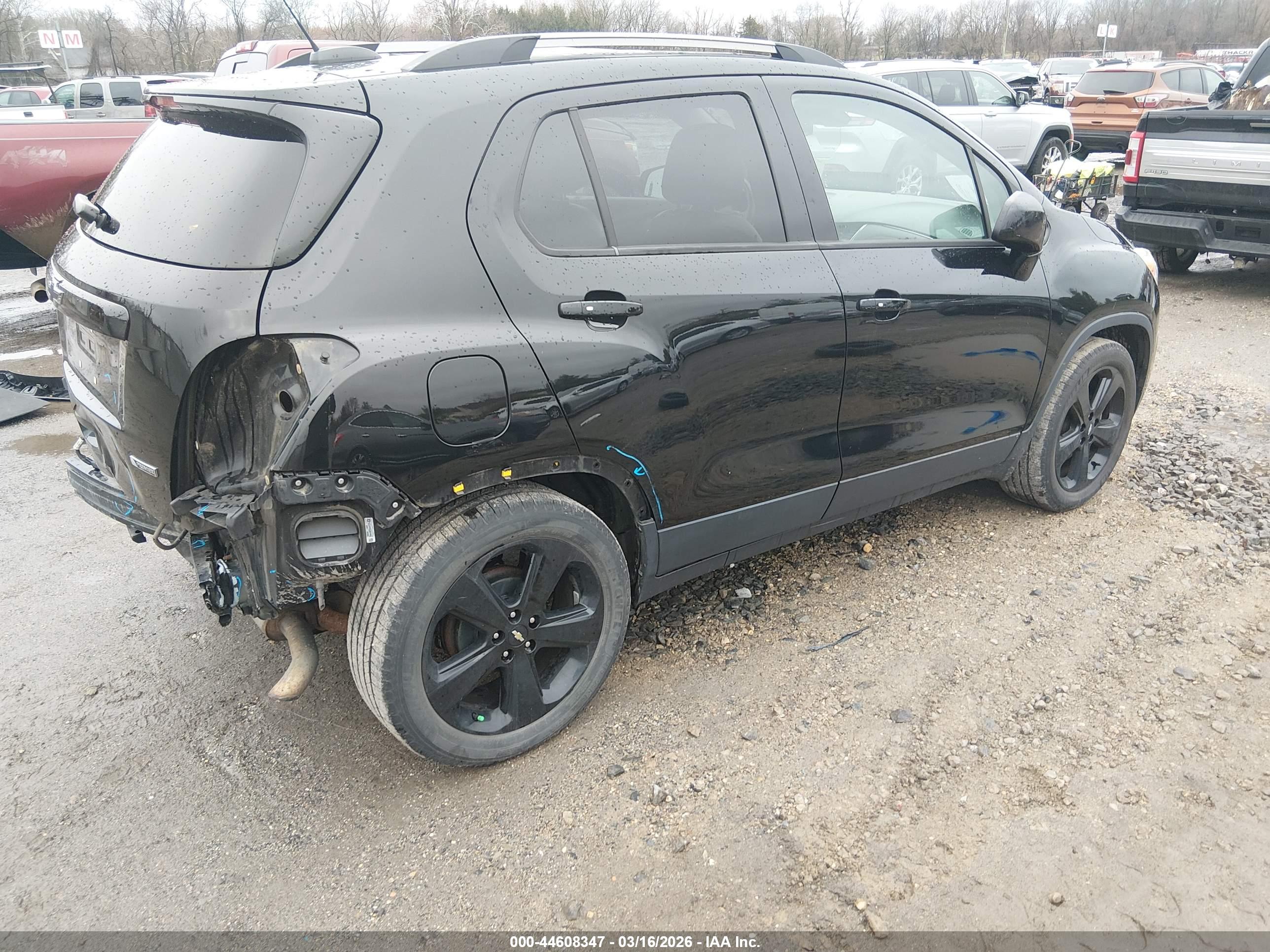 CHEVROLET TRAX image 4