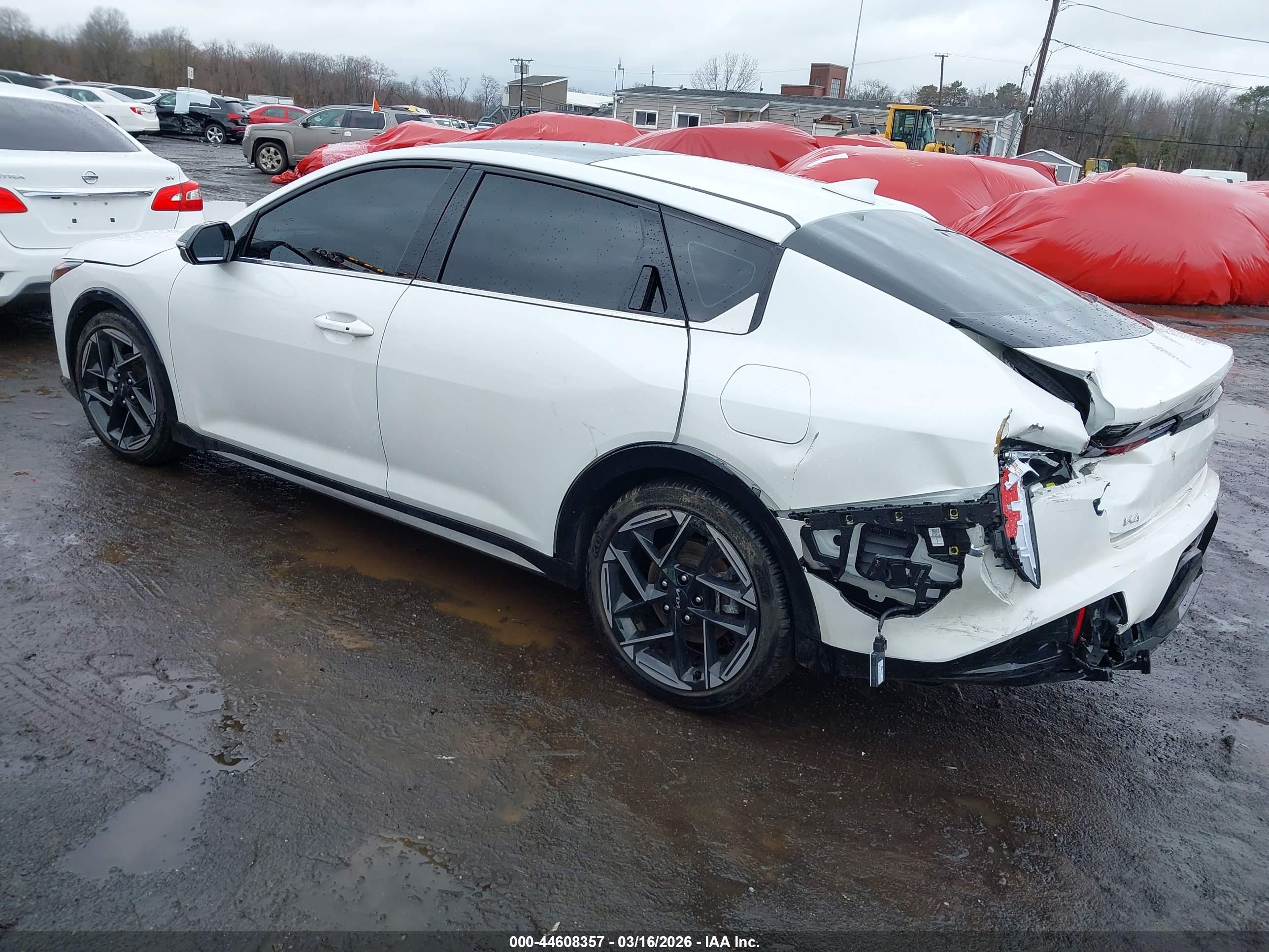 KIA K4 image 3