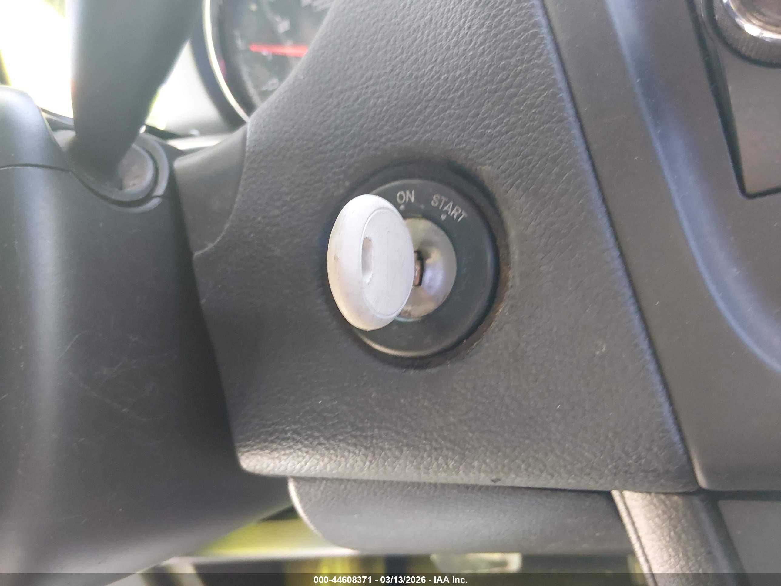 DODGE AVENGER image 11