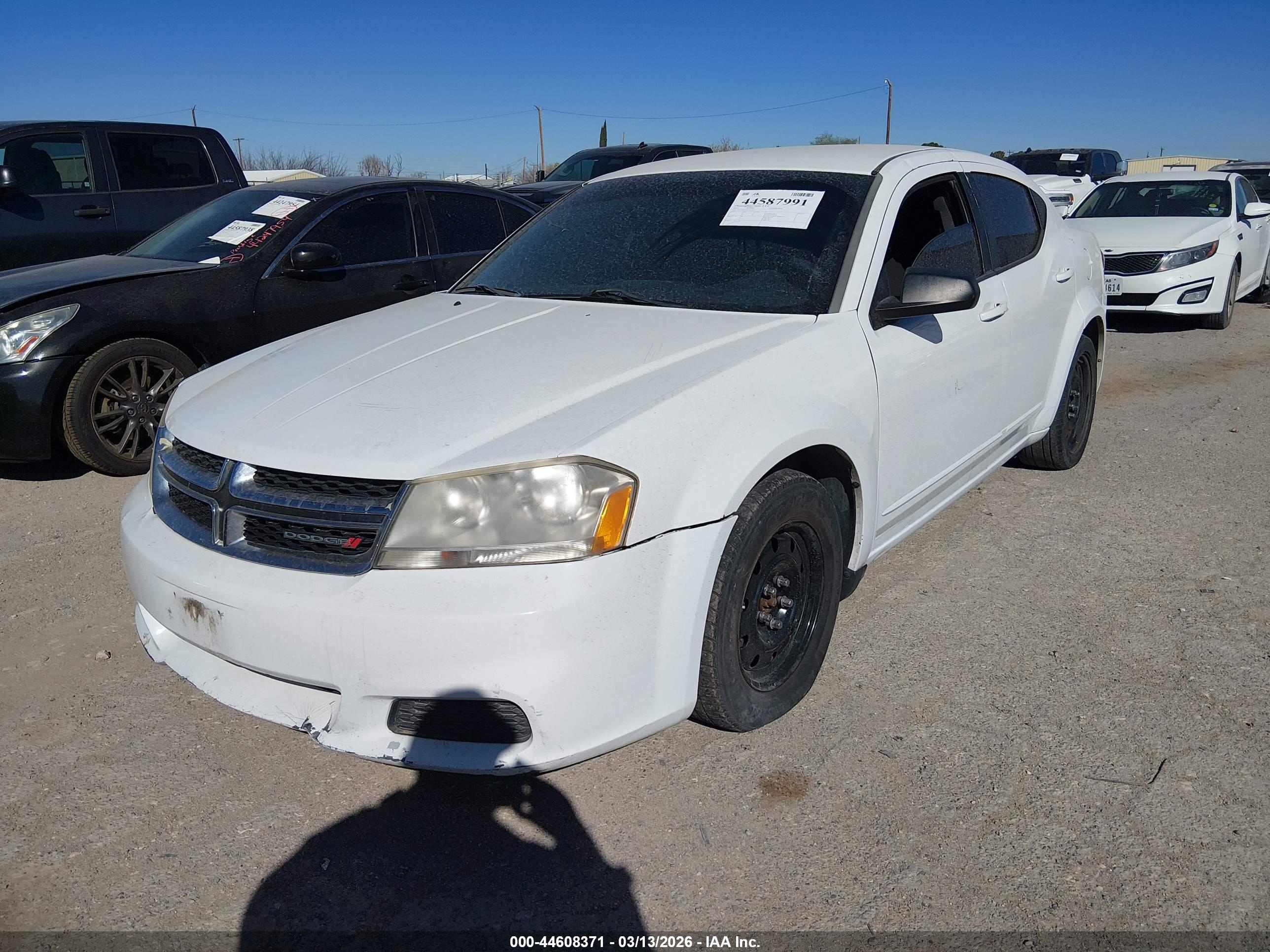 DODGE AVENGER image 2