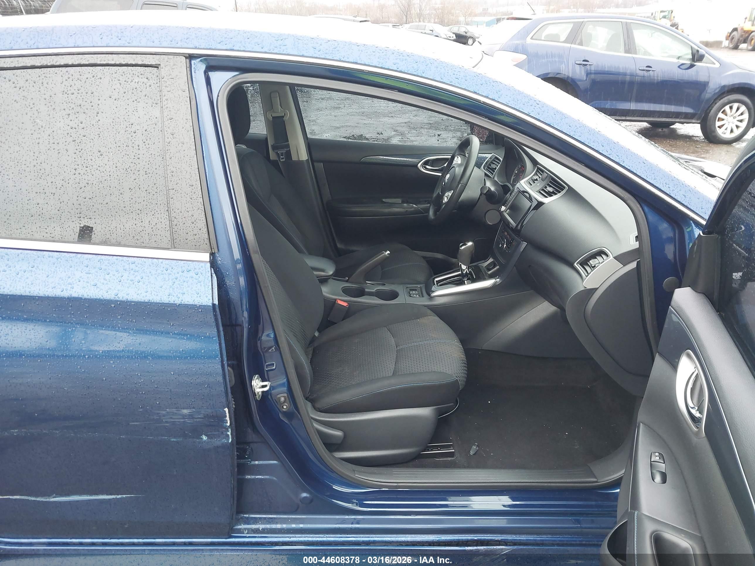 NISSAN SENTRA image 5
