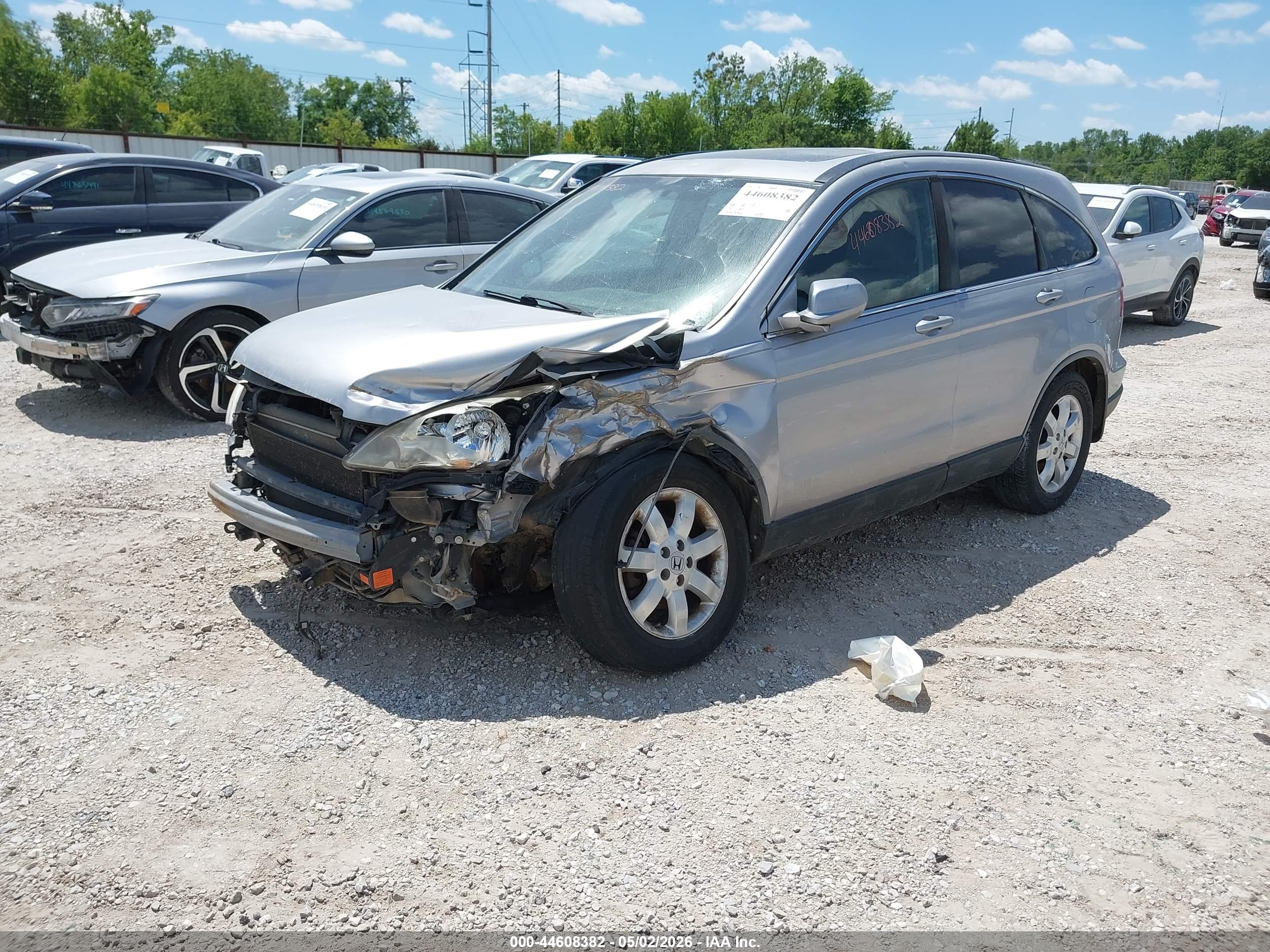 HONDA CR-V image 2