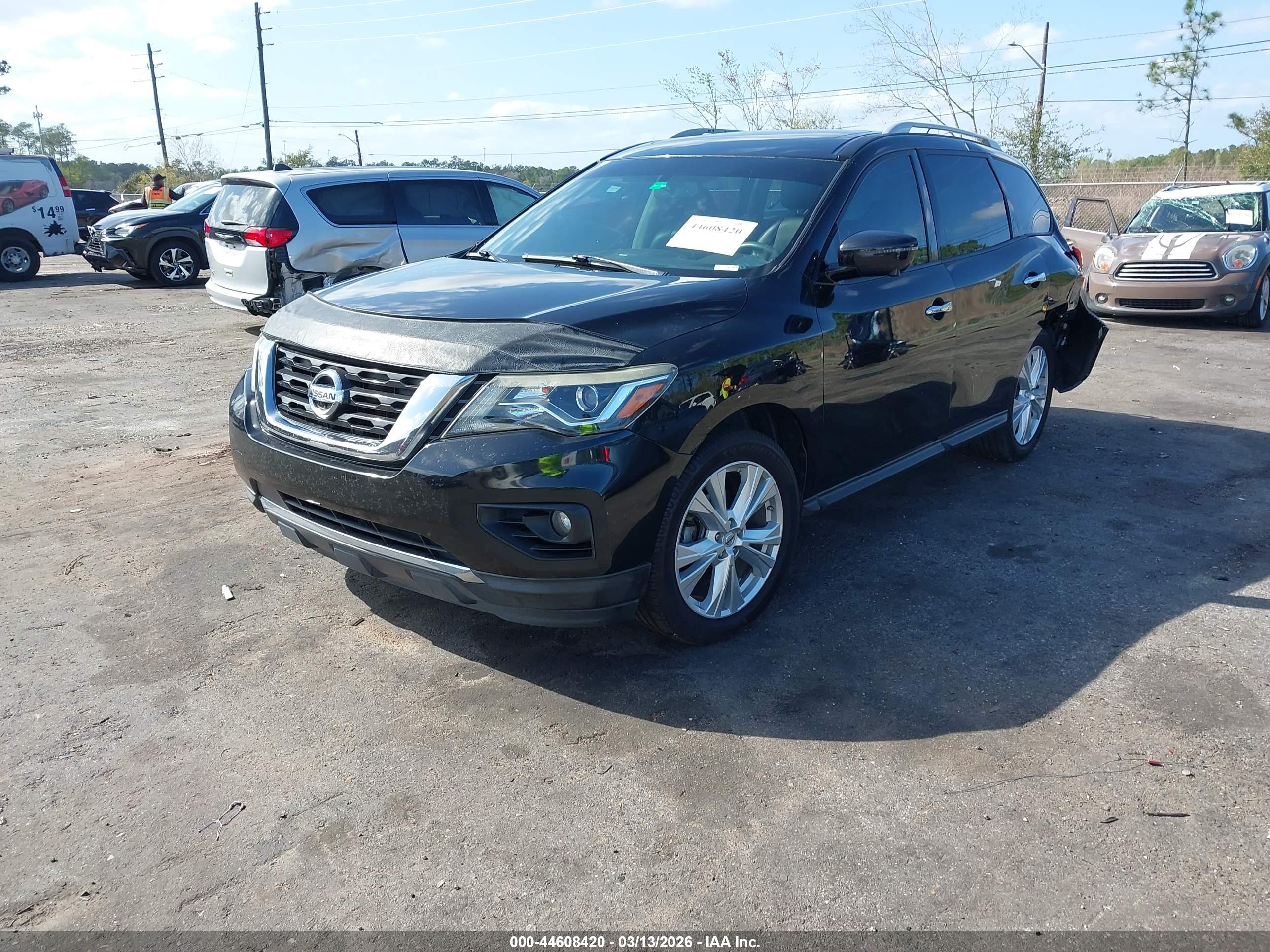 NISSAN PATHFINDER image 2
