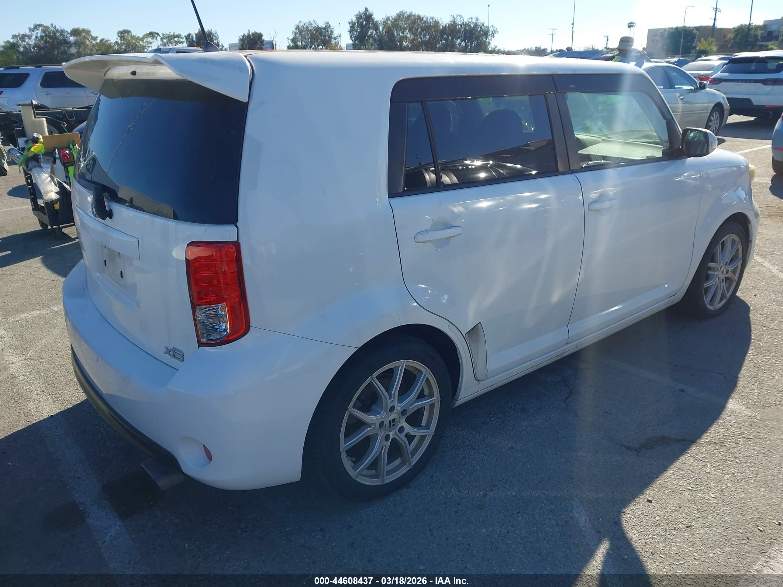 SCION XB image 4