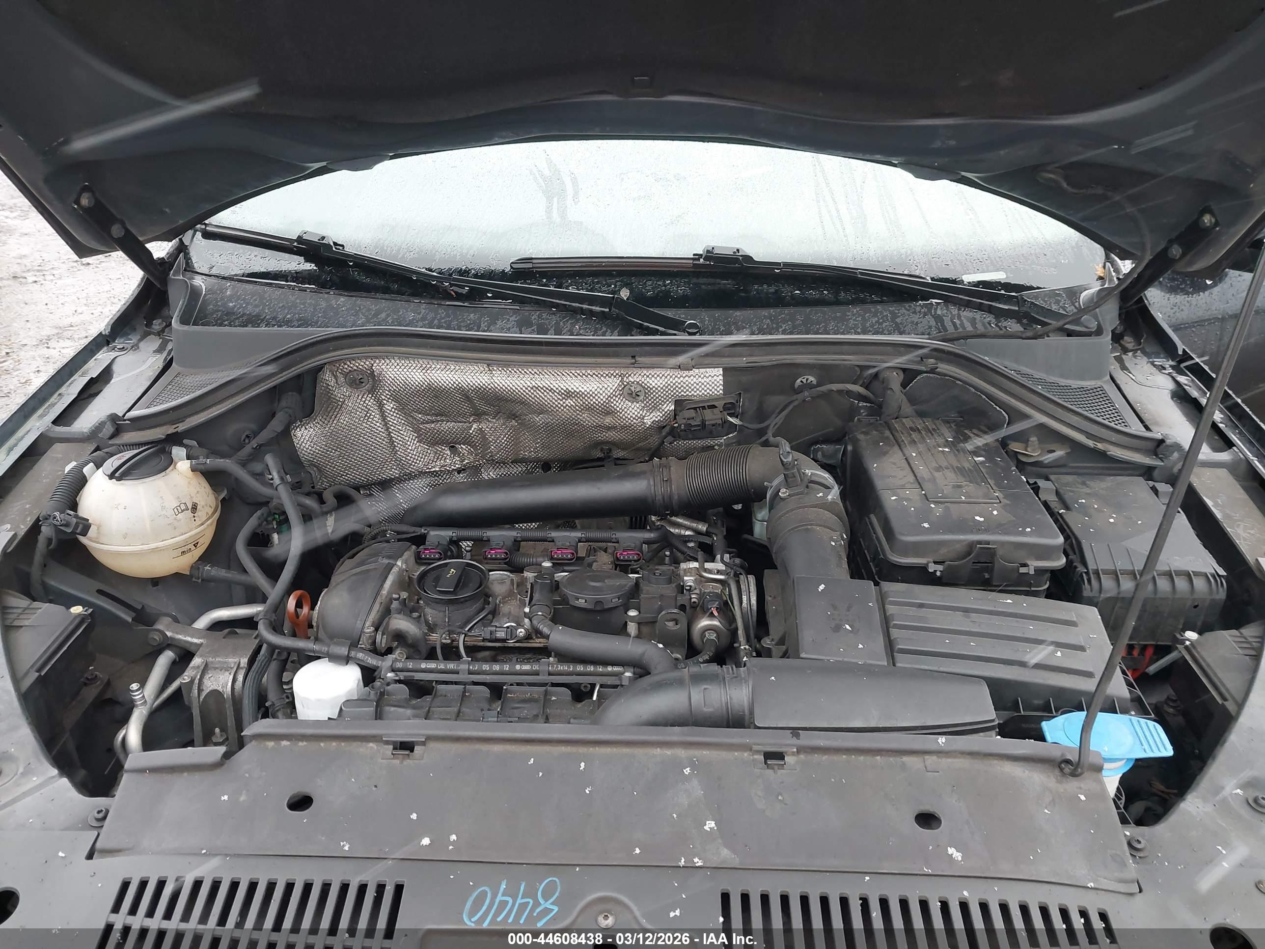 VOLKSWAGEN TIGUAN image 10
