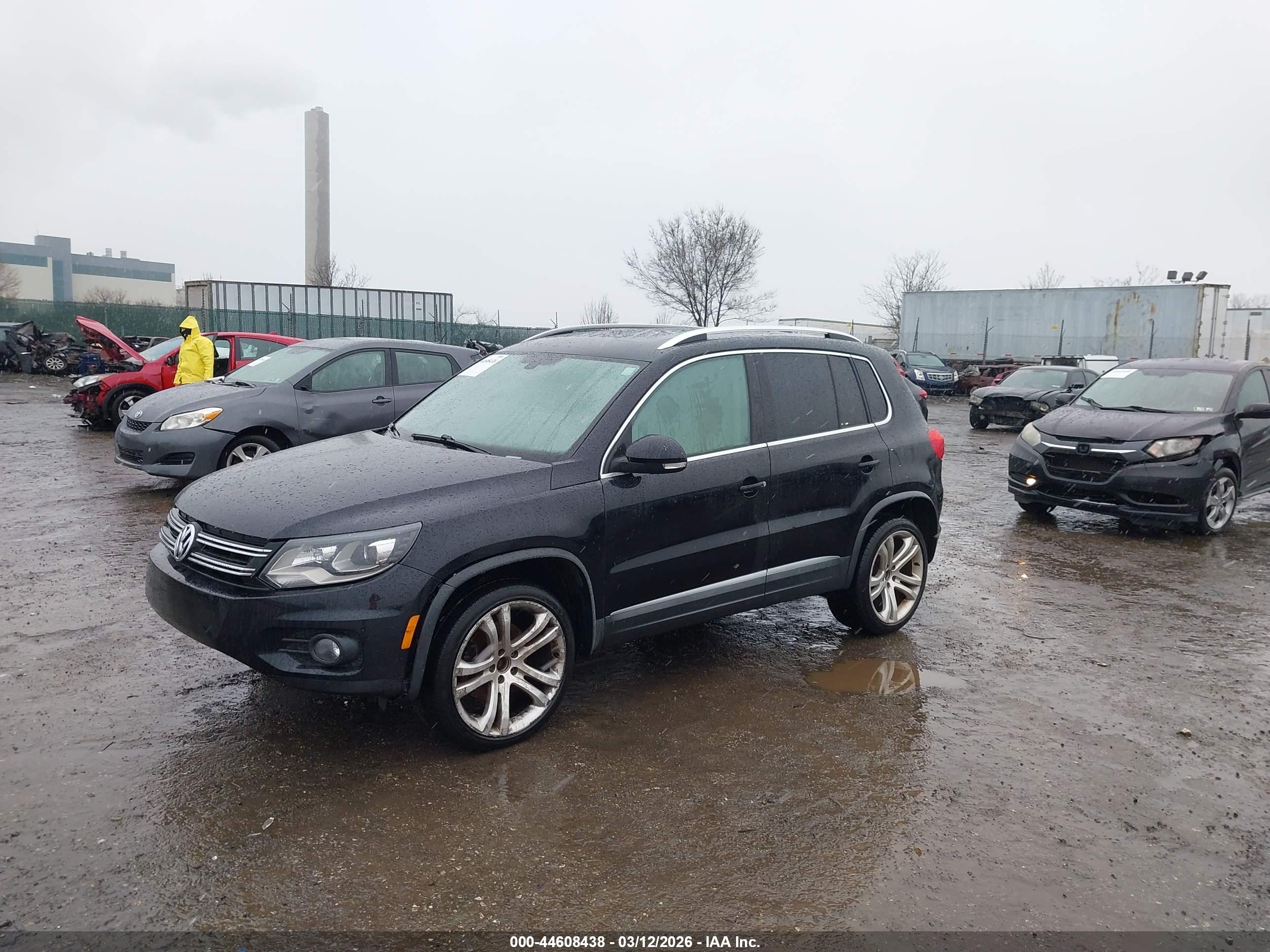 VOLKSWAGEN TIGUAN image 6