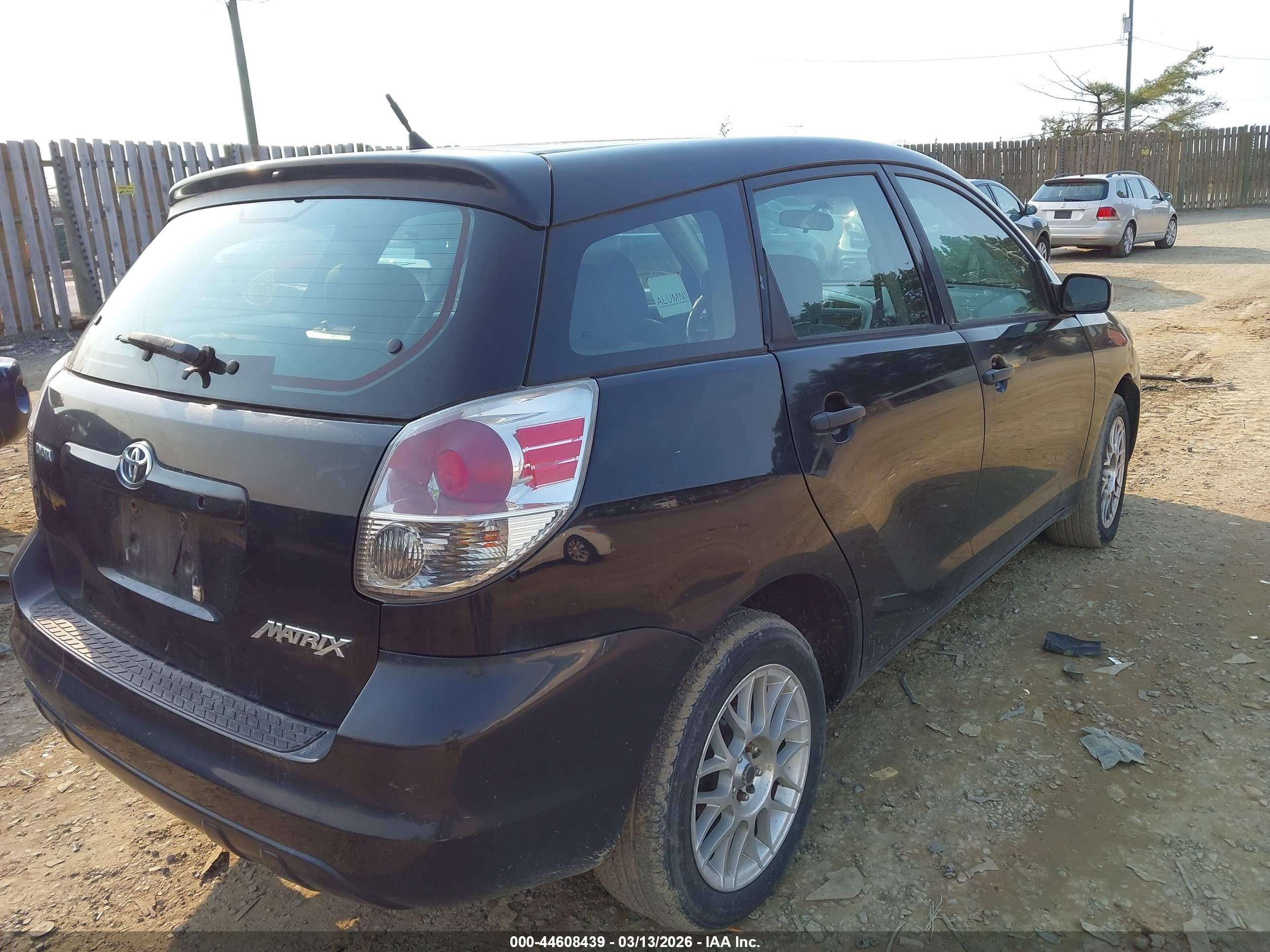 TOYOTA MATRIX image 4