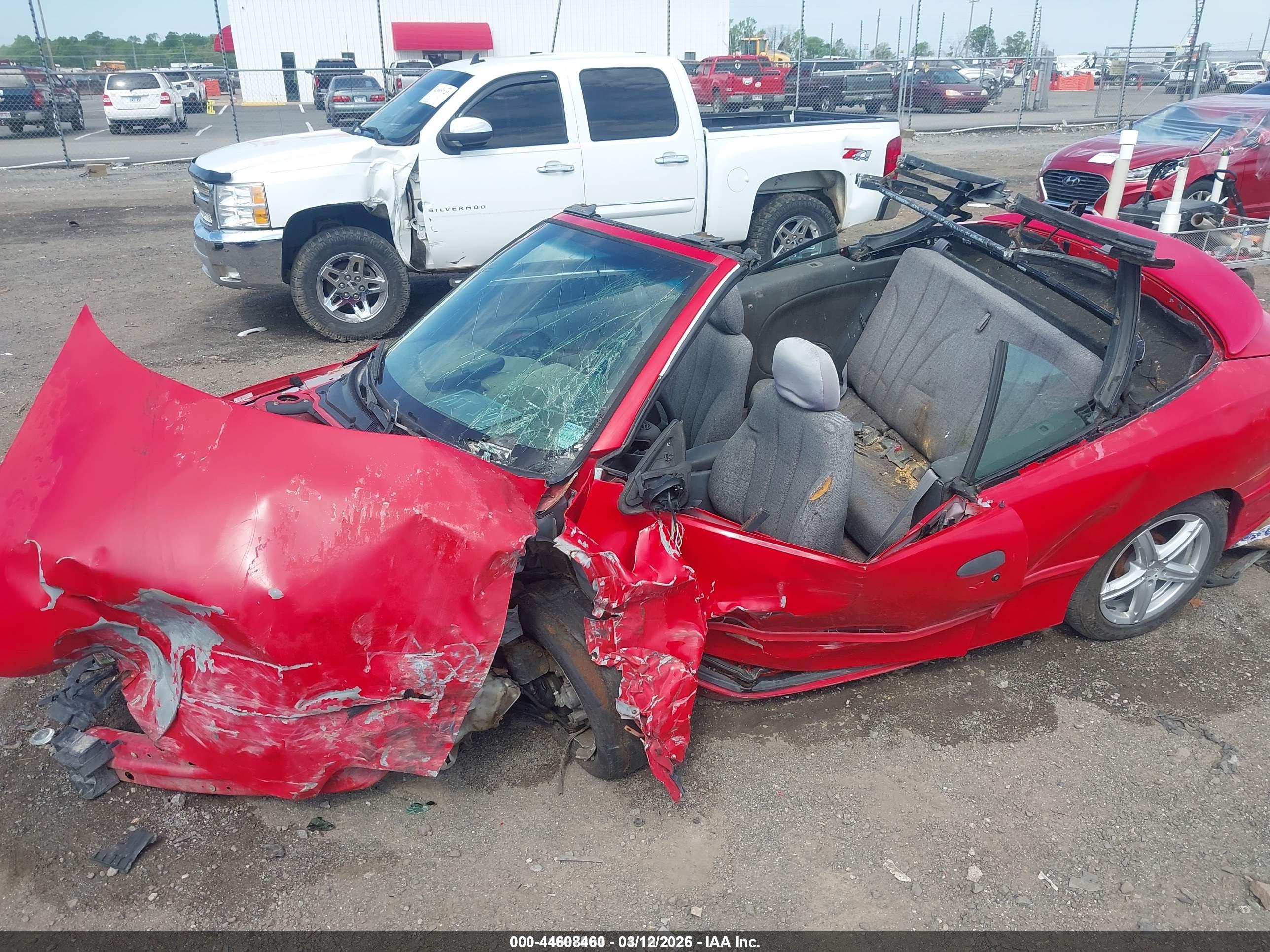 PONTIAC SUNFIRE image 6