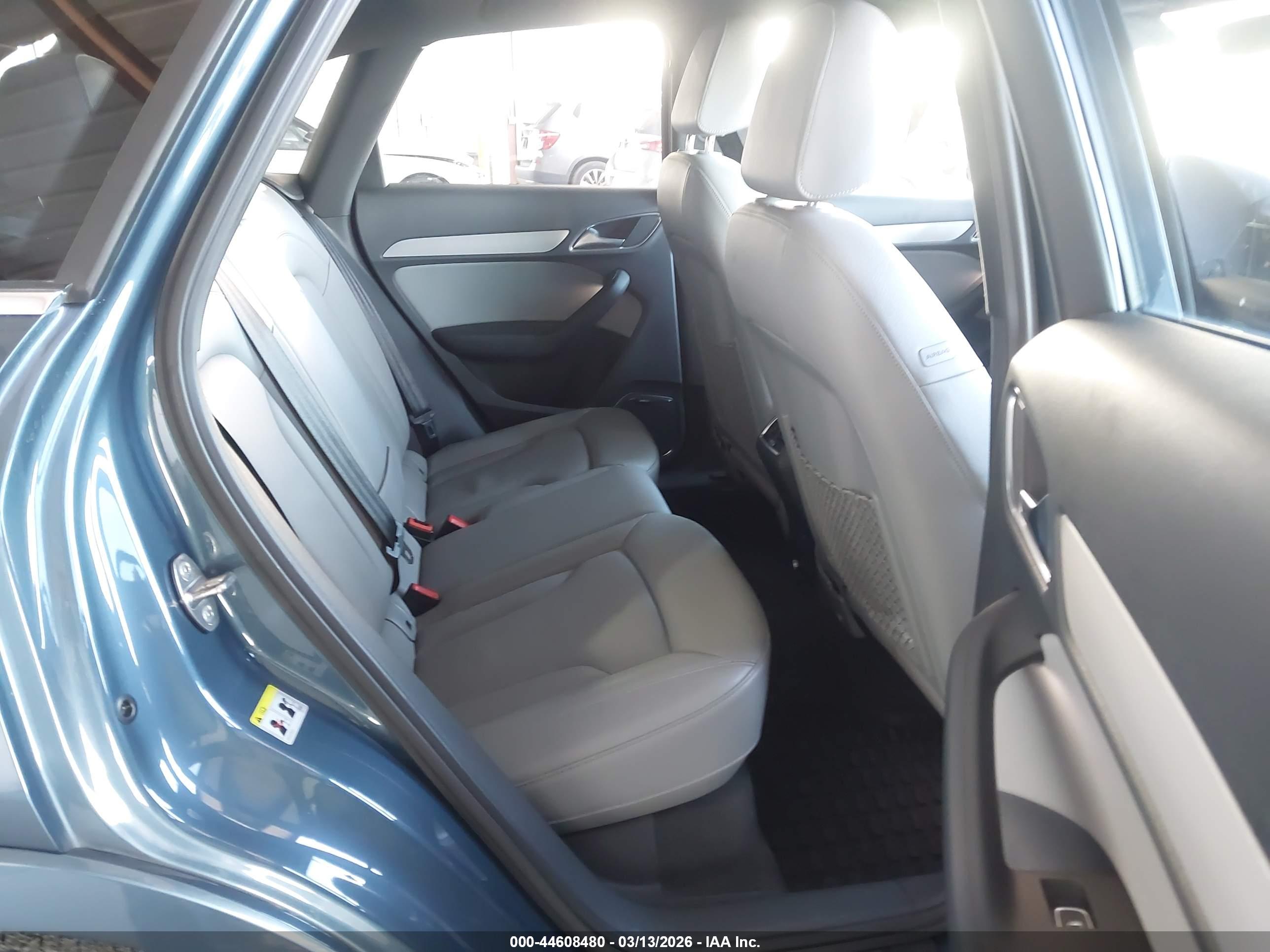 AUDI Q3 image 8