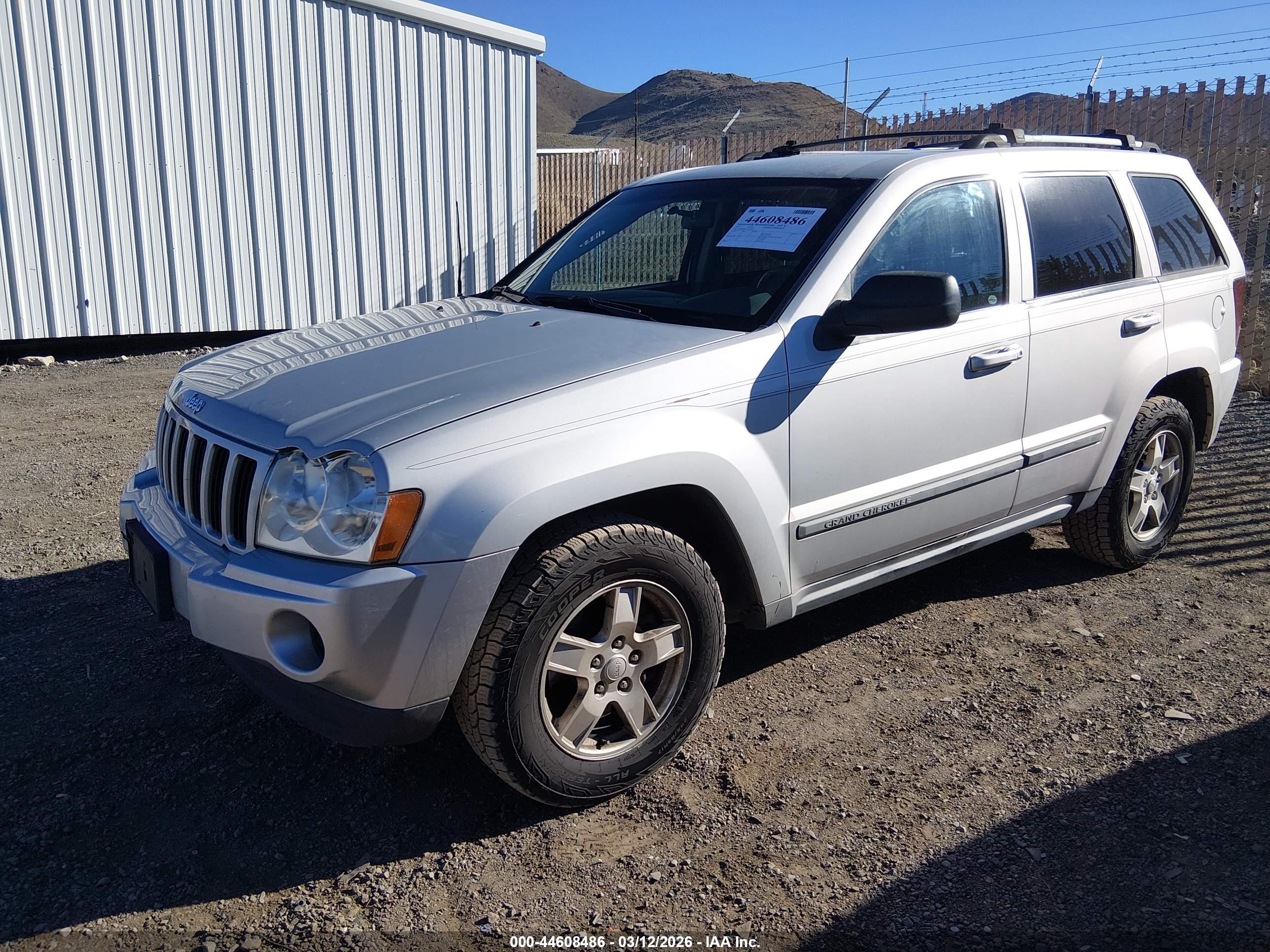 JEEP GRAND image 2