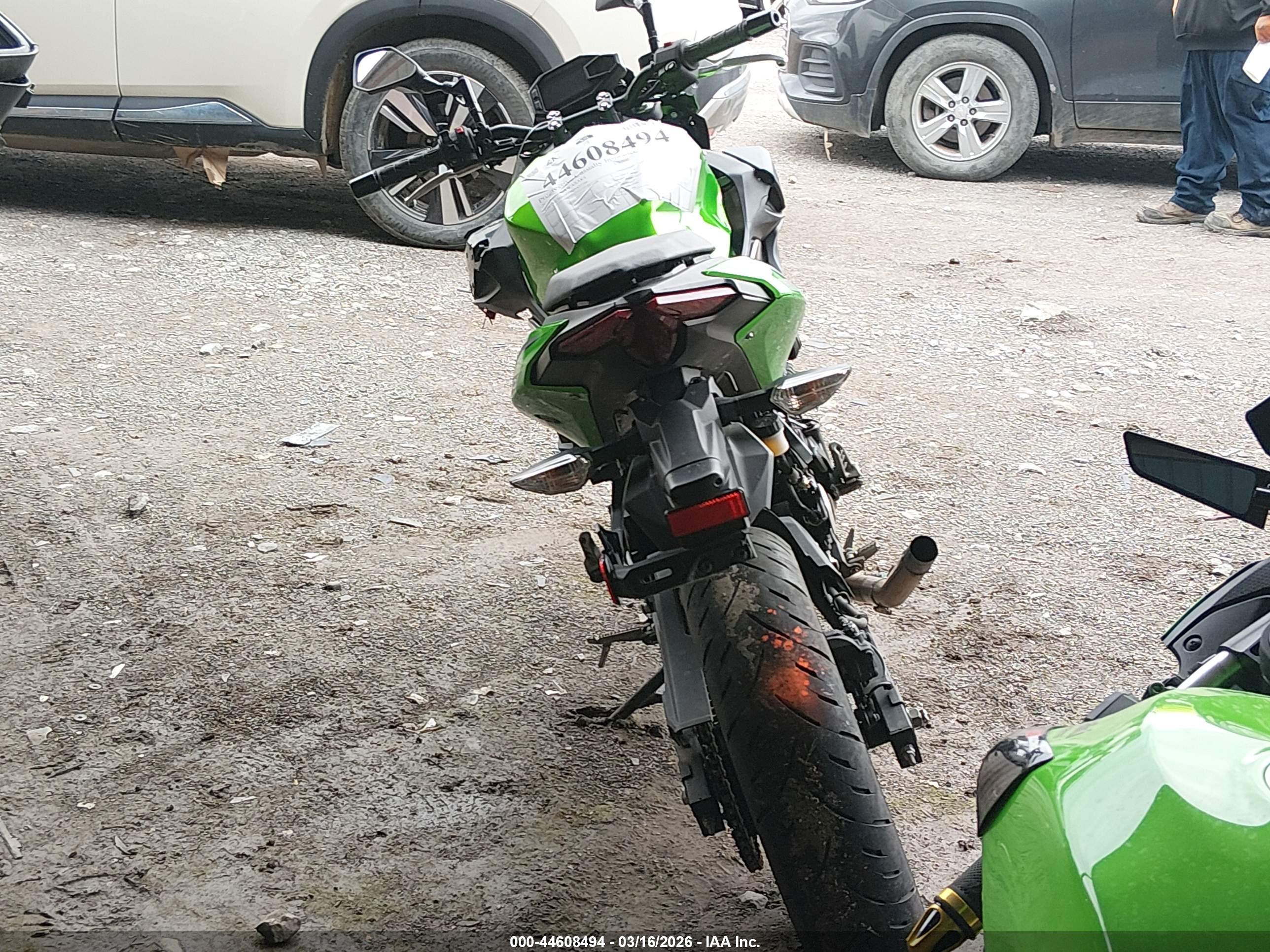 KAWASAKI ER500 image 6