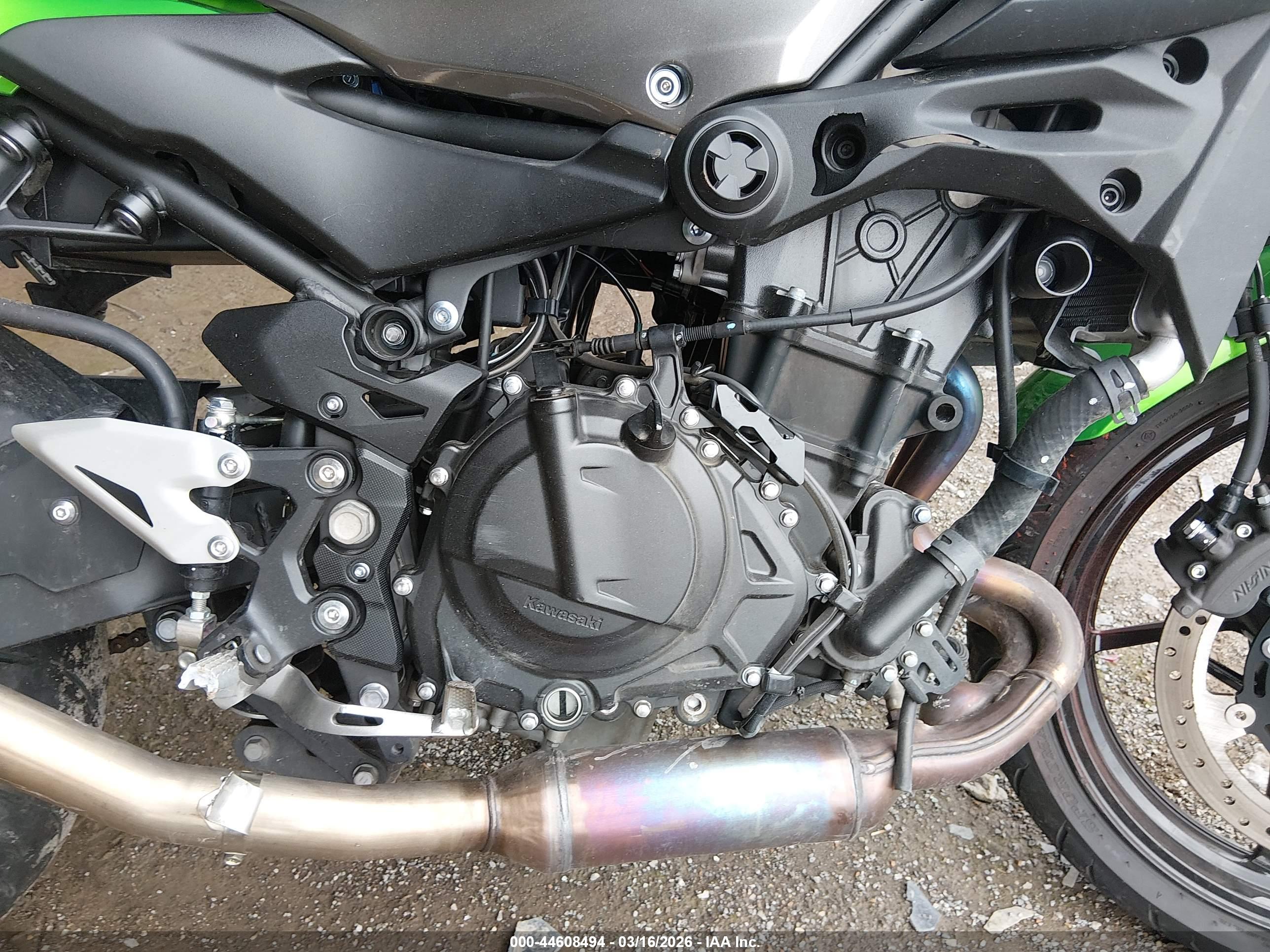 KAWASAKI ER500 image 8