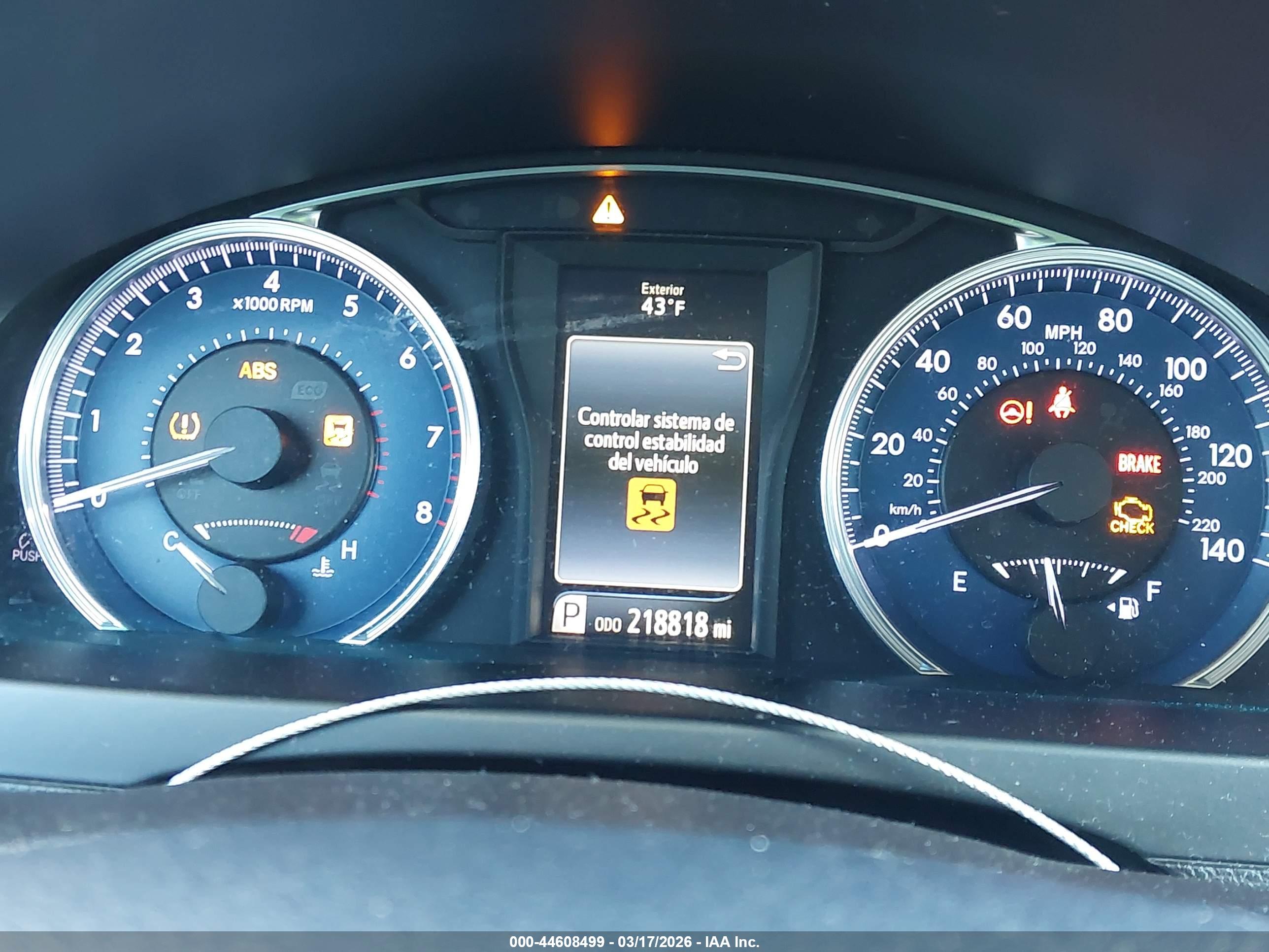 TOYOTA CAMRY image 7