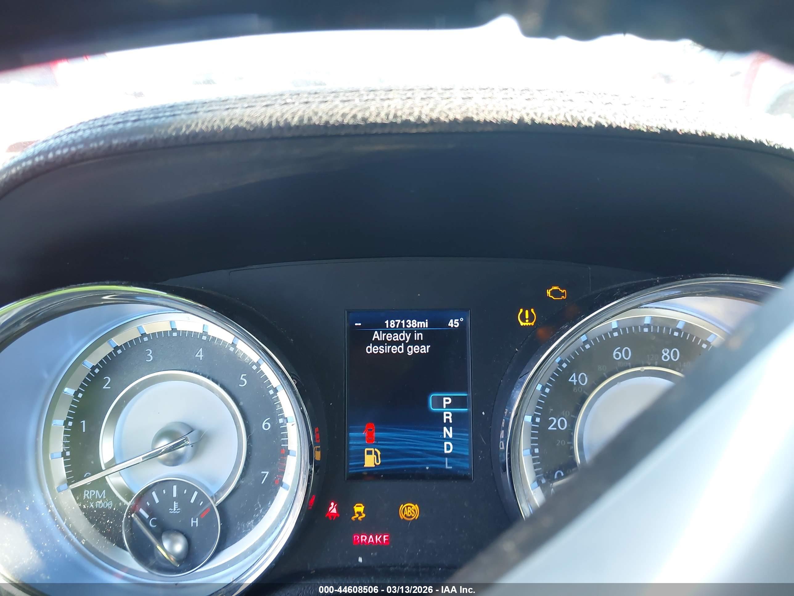 CHRYSLER 300C image 7