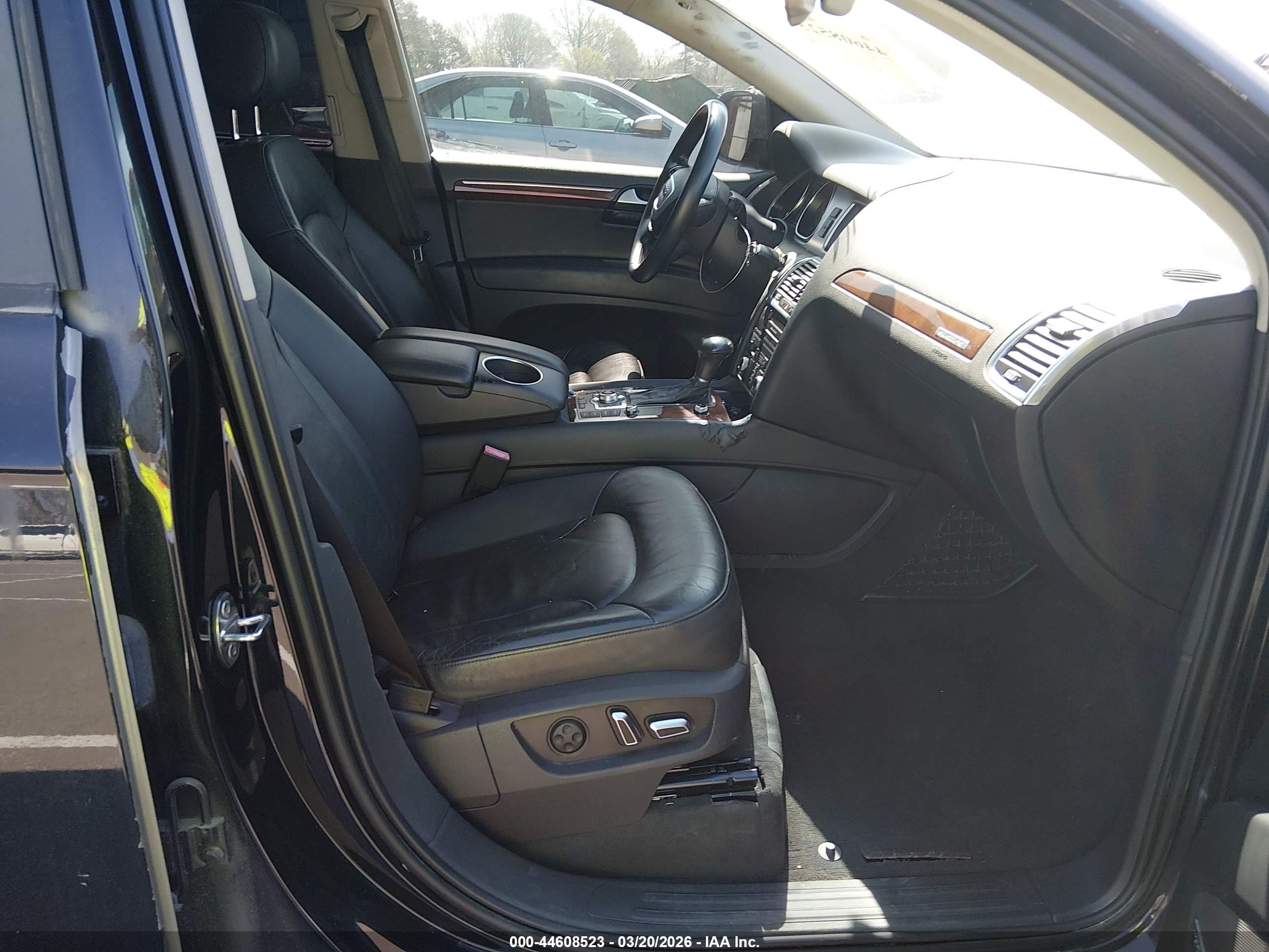 AUDI Q7 image 5