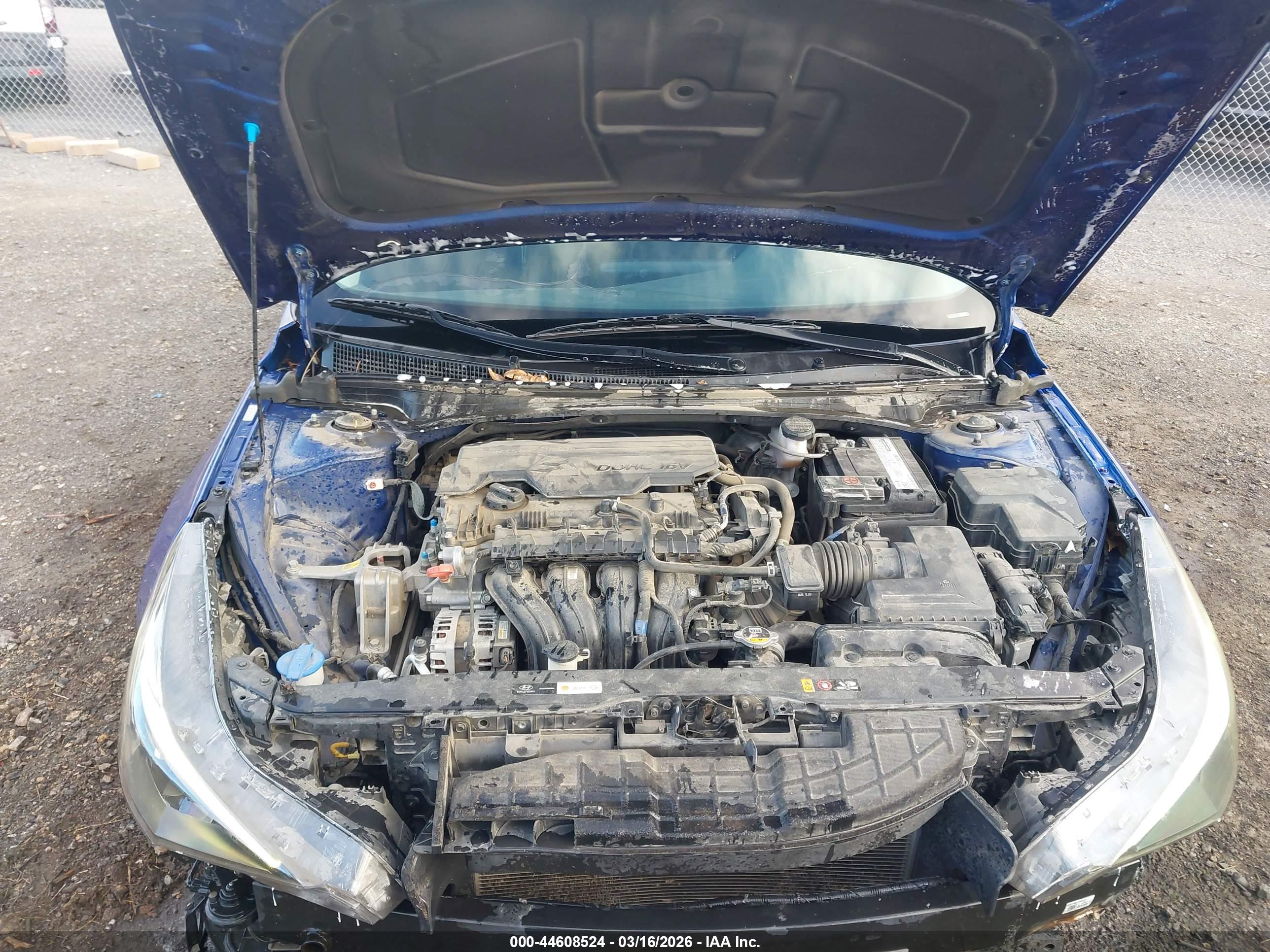 HYUNDAI ELANTRA image 10