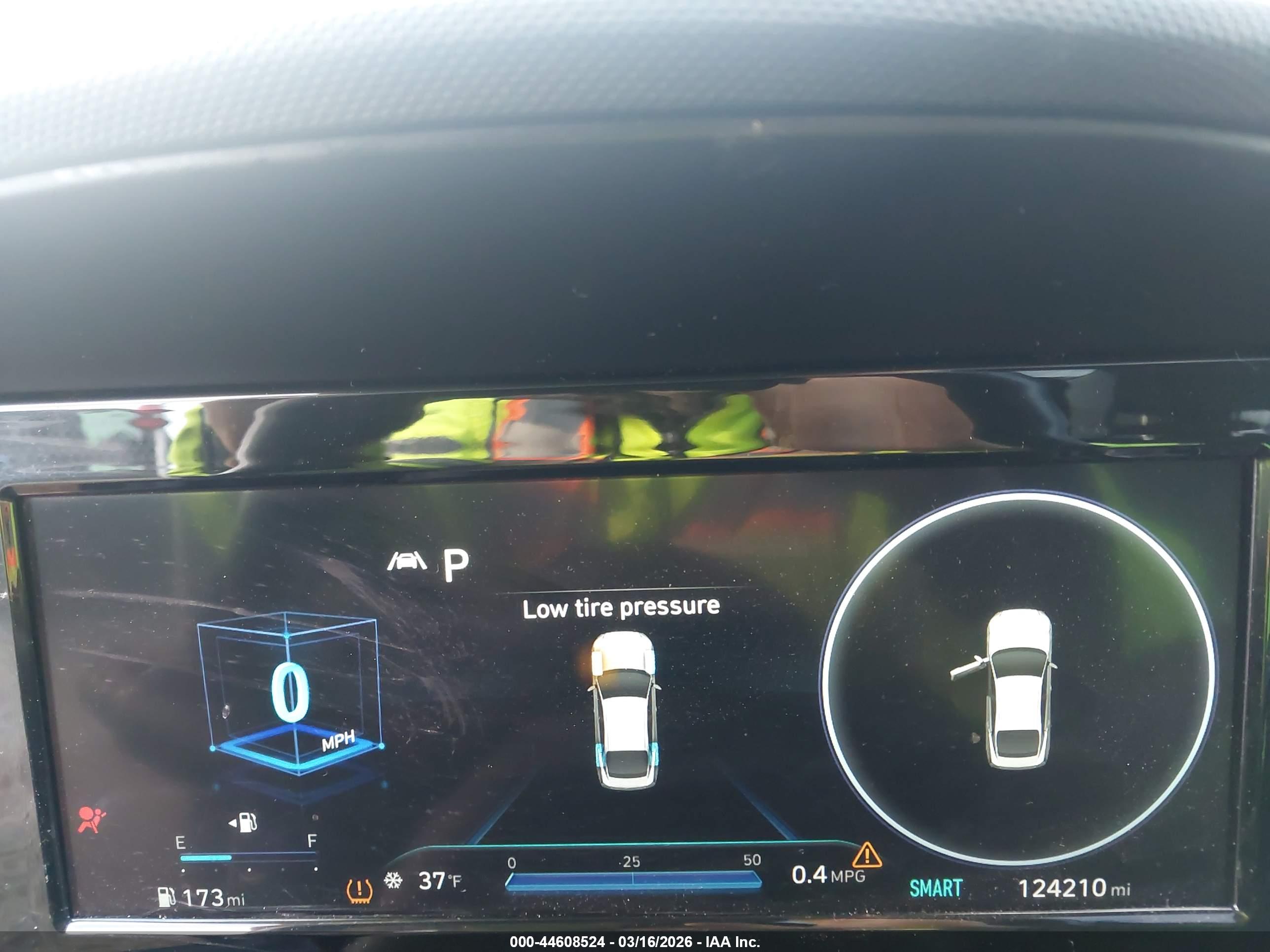 HYUNDAI ELANTRA image 7