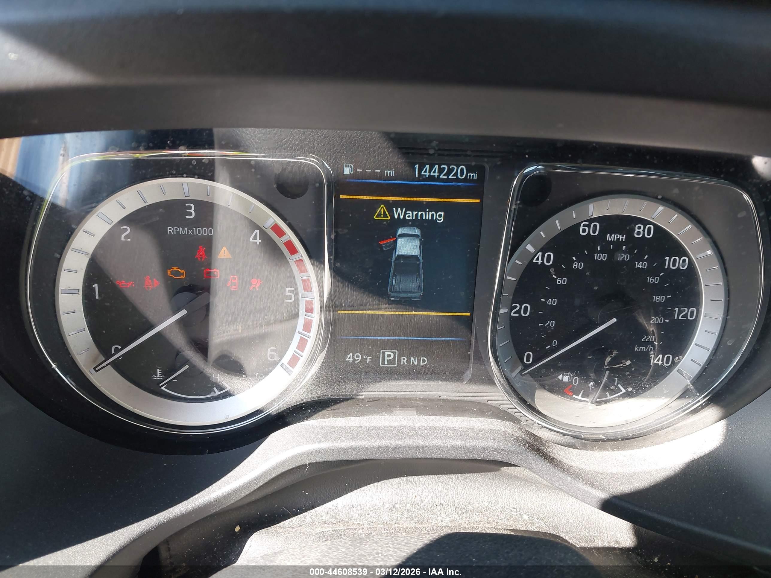 NISSAN TITAN image 7