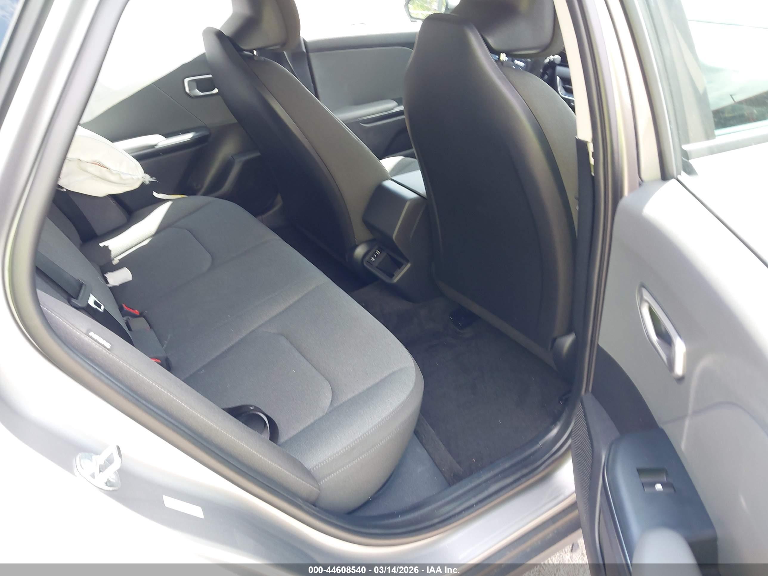 KIA K4 image 8