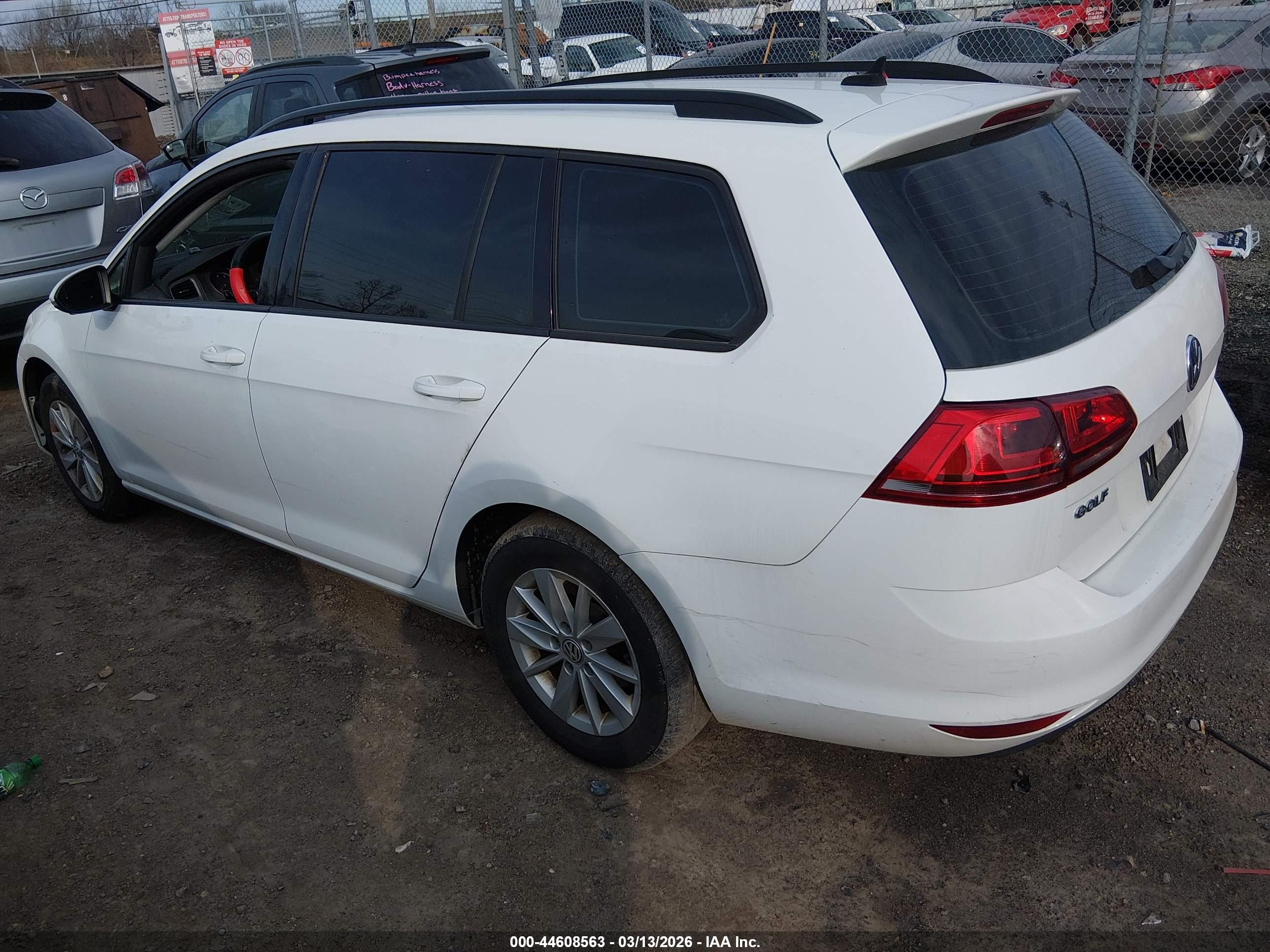 VOLKSWAGEN GOLF image 3