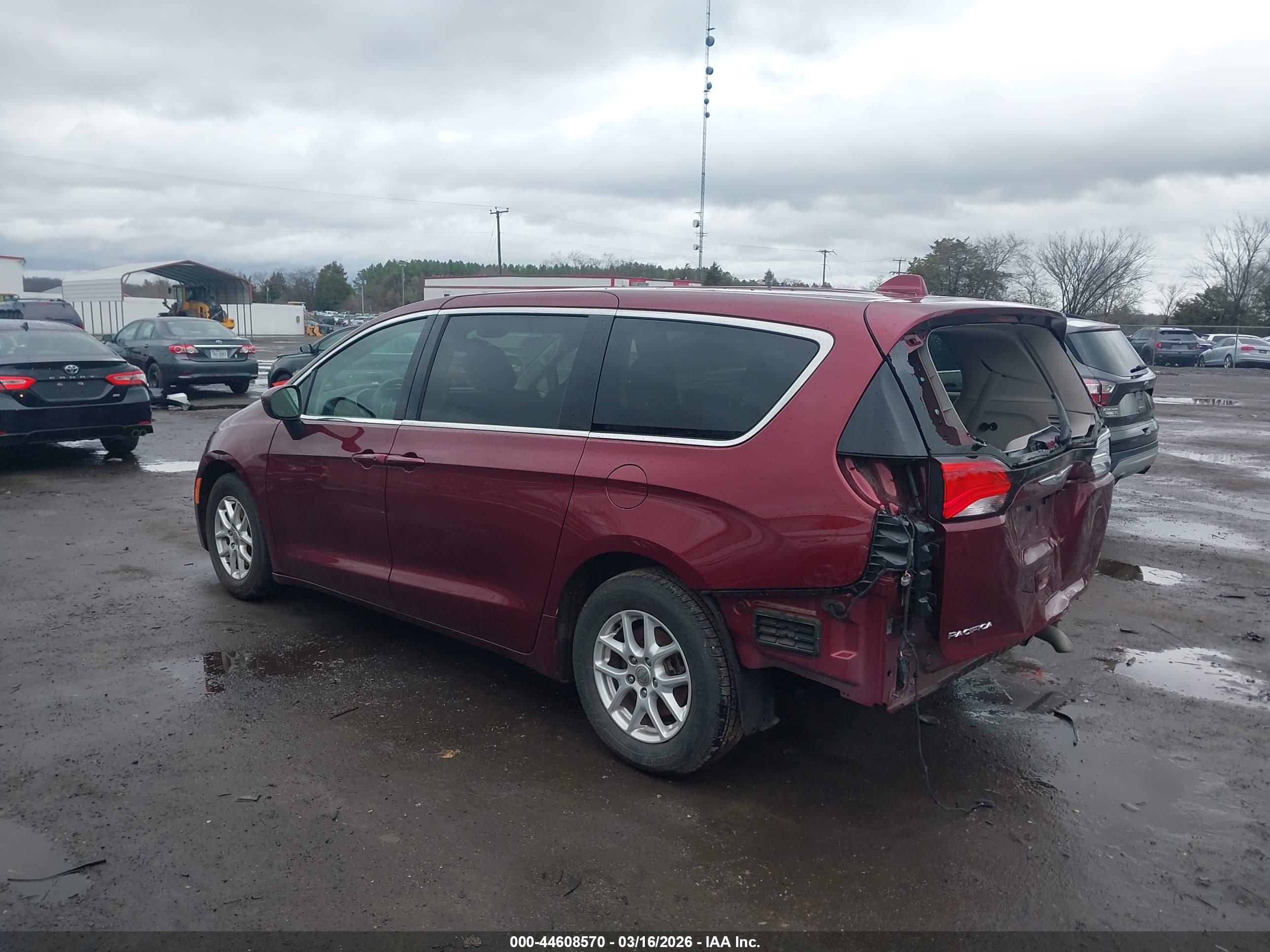 CHRYSLER PACIFICA image 3
