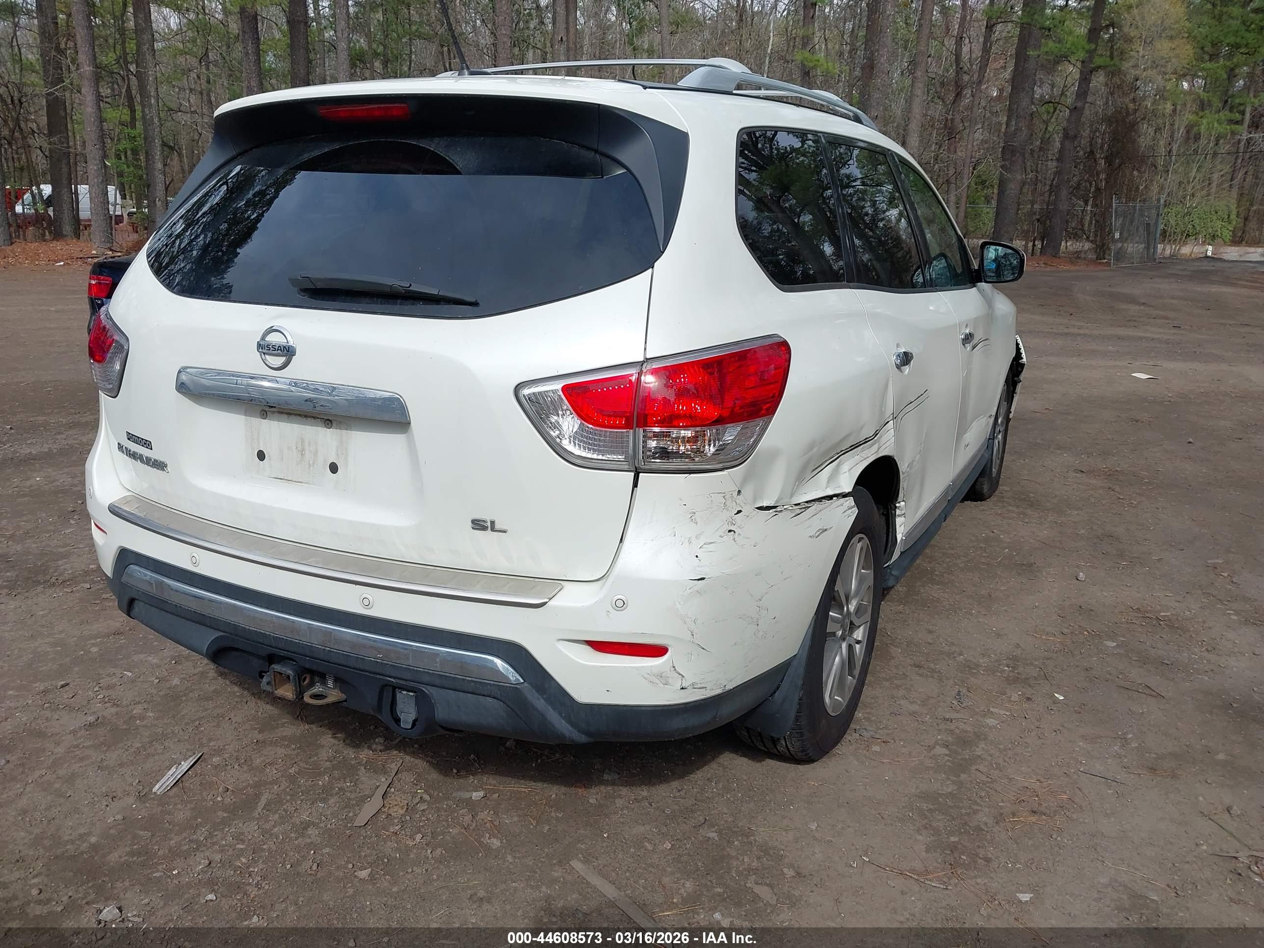NISSAN PATHFINDER image 4