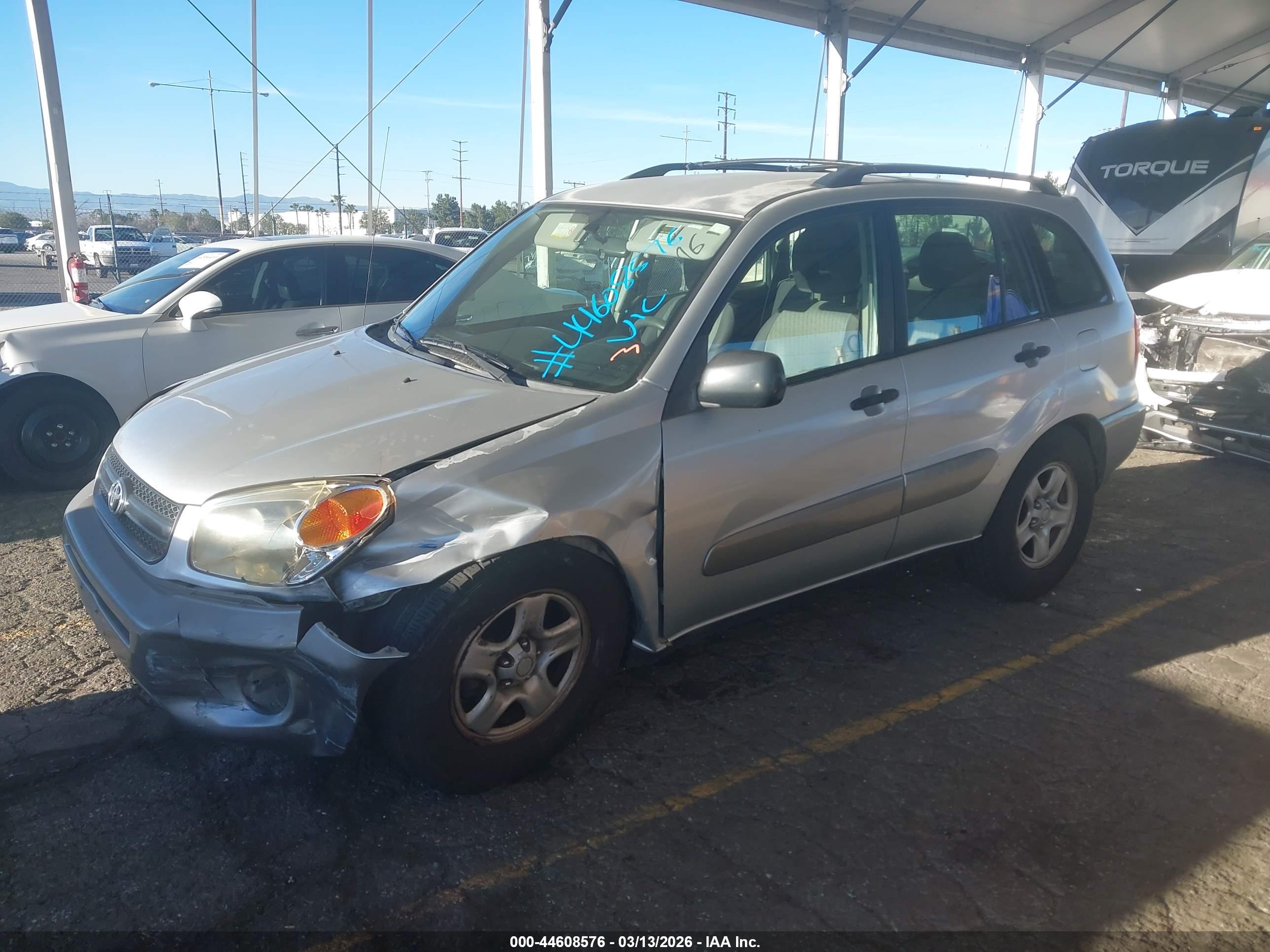 TOYOTA RAV4 image 2