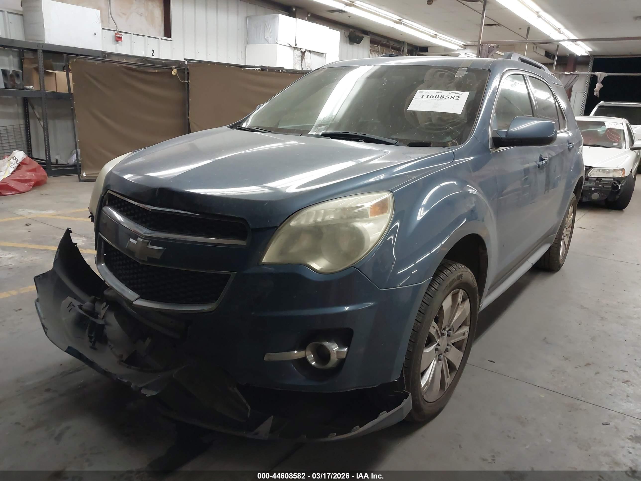 CHEVROLET EQUINOX image 2