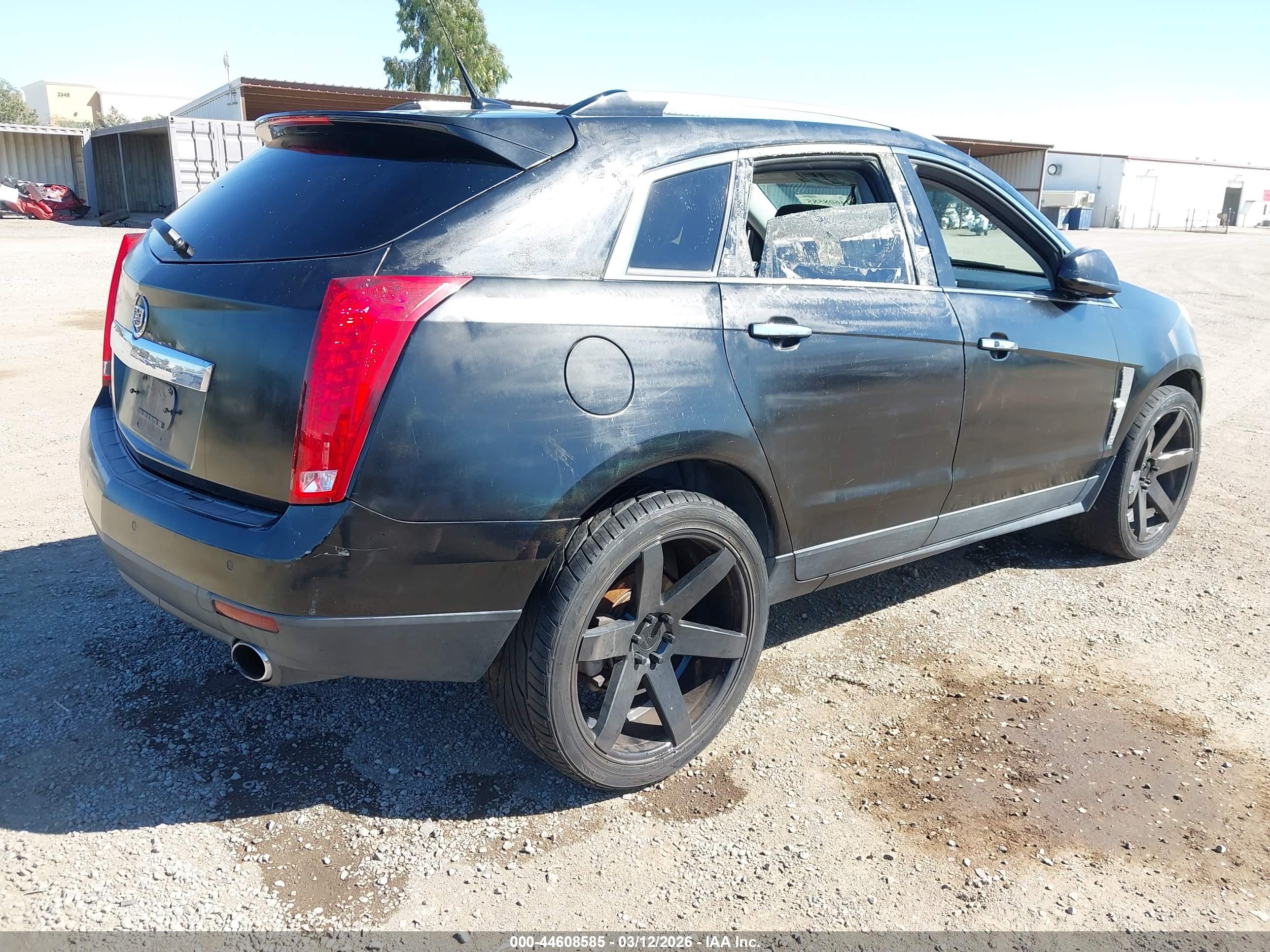 CADILLAC SRX image 4