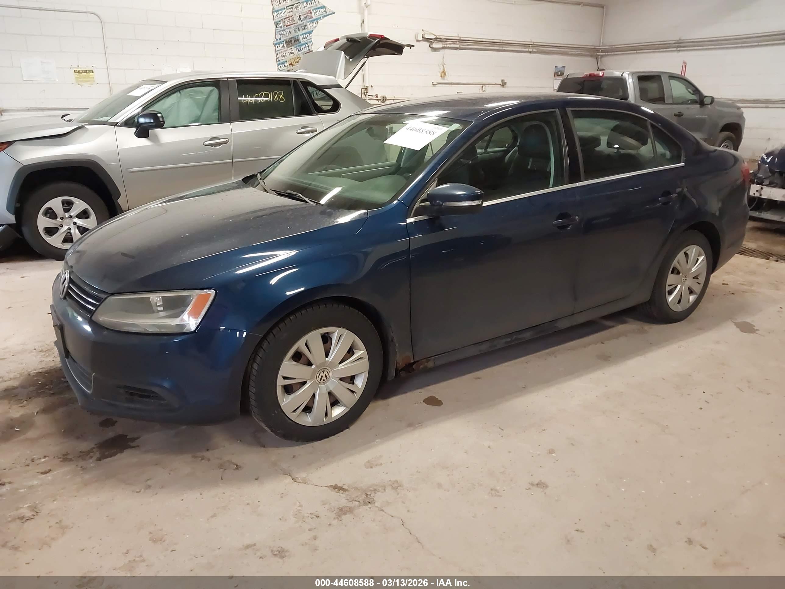VOLKSWAGEN JETTA image 2