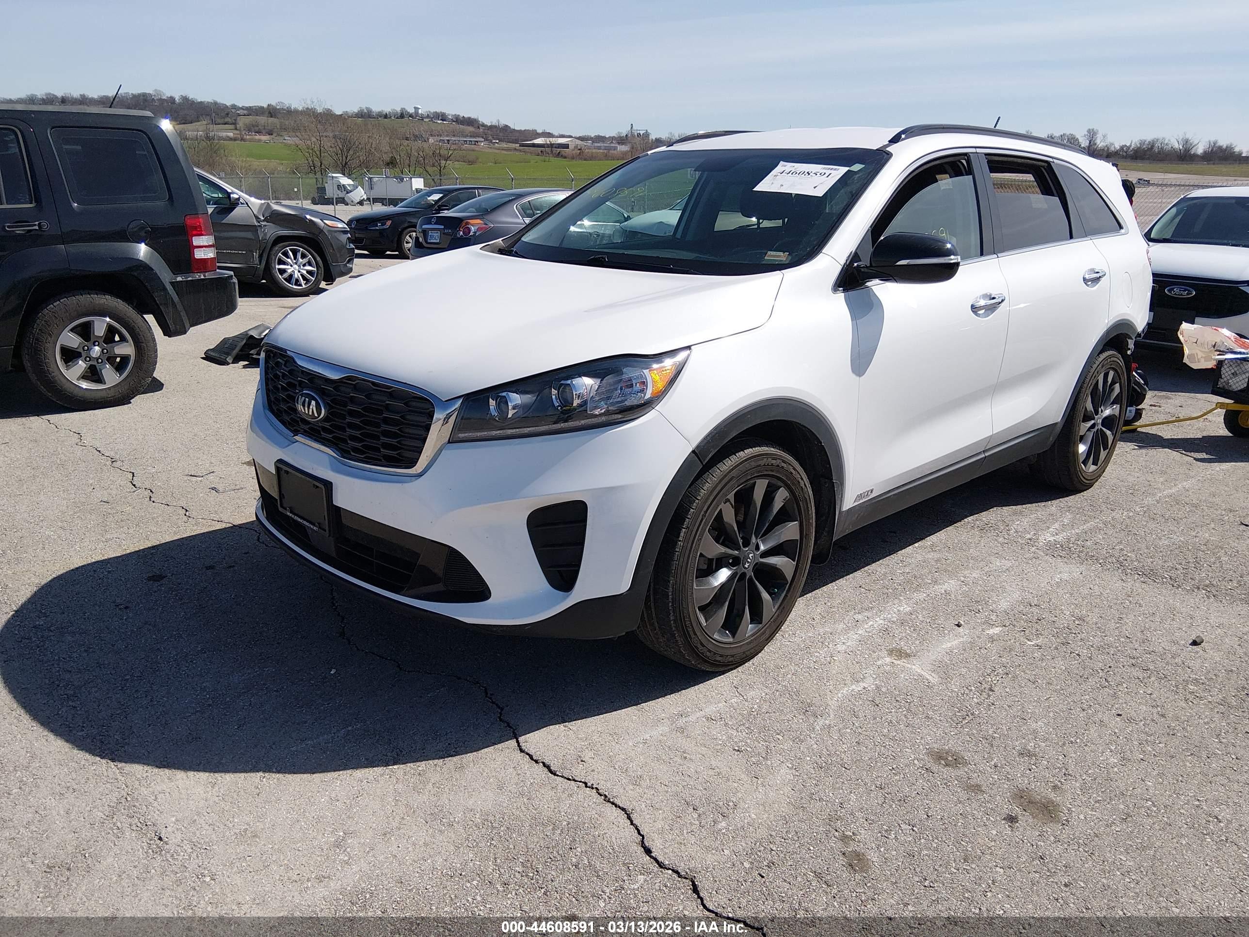 KIA SORENTO image 2
