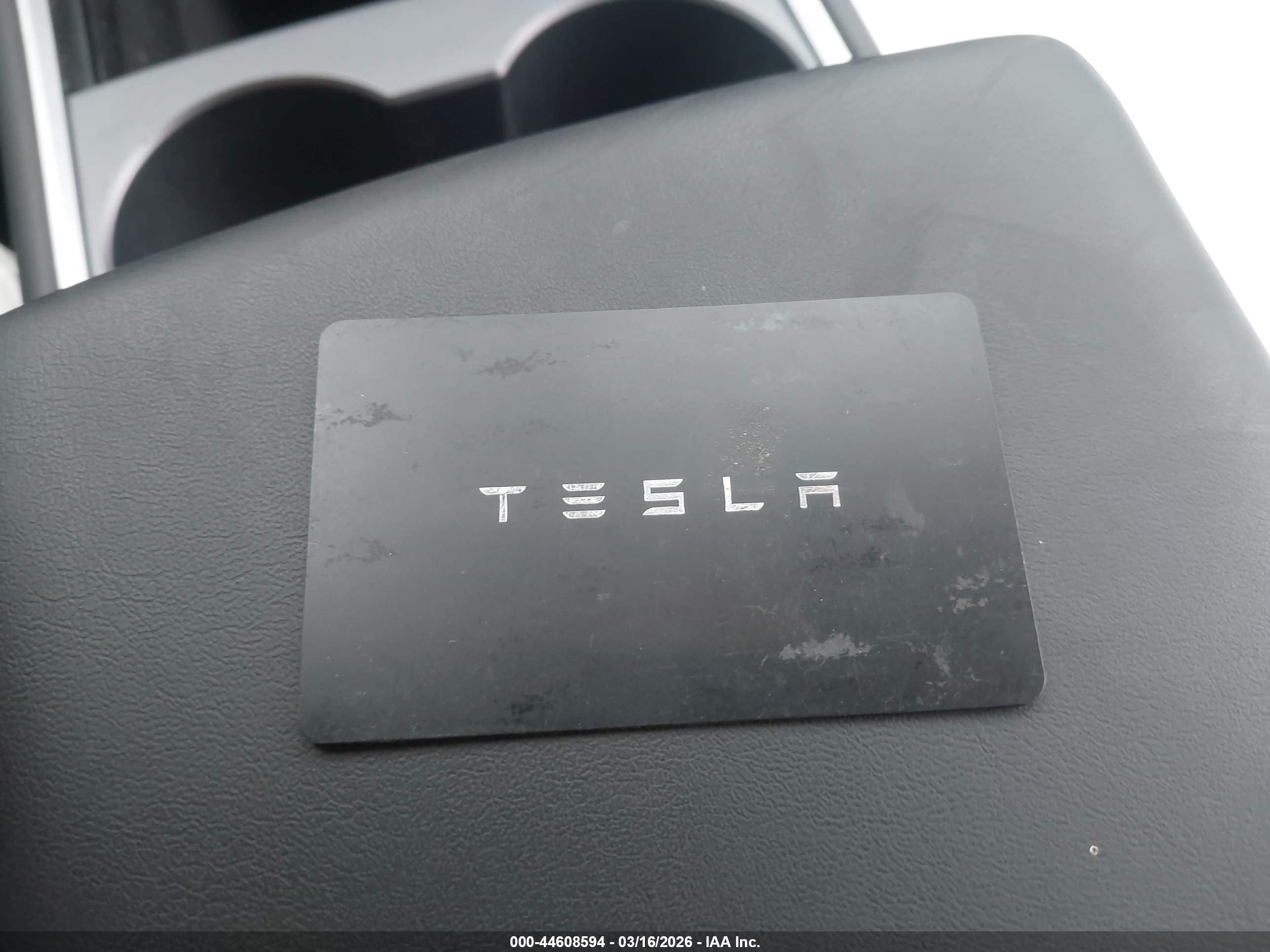 TESLA MODEL image 11