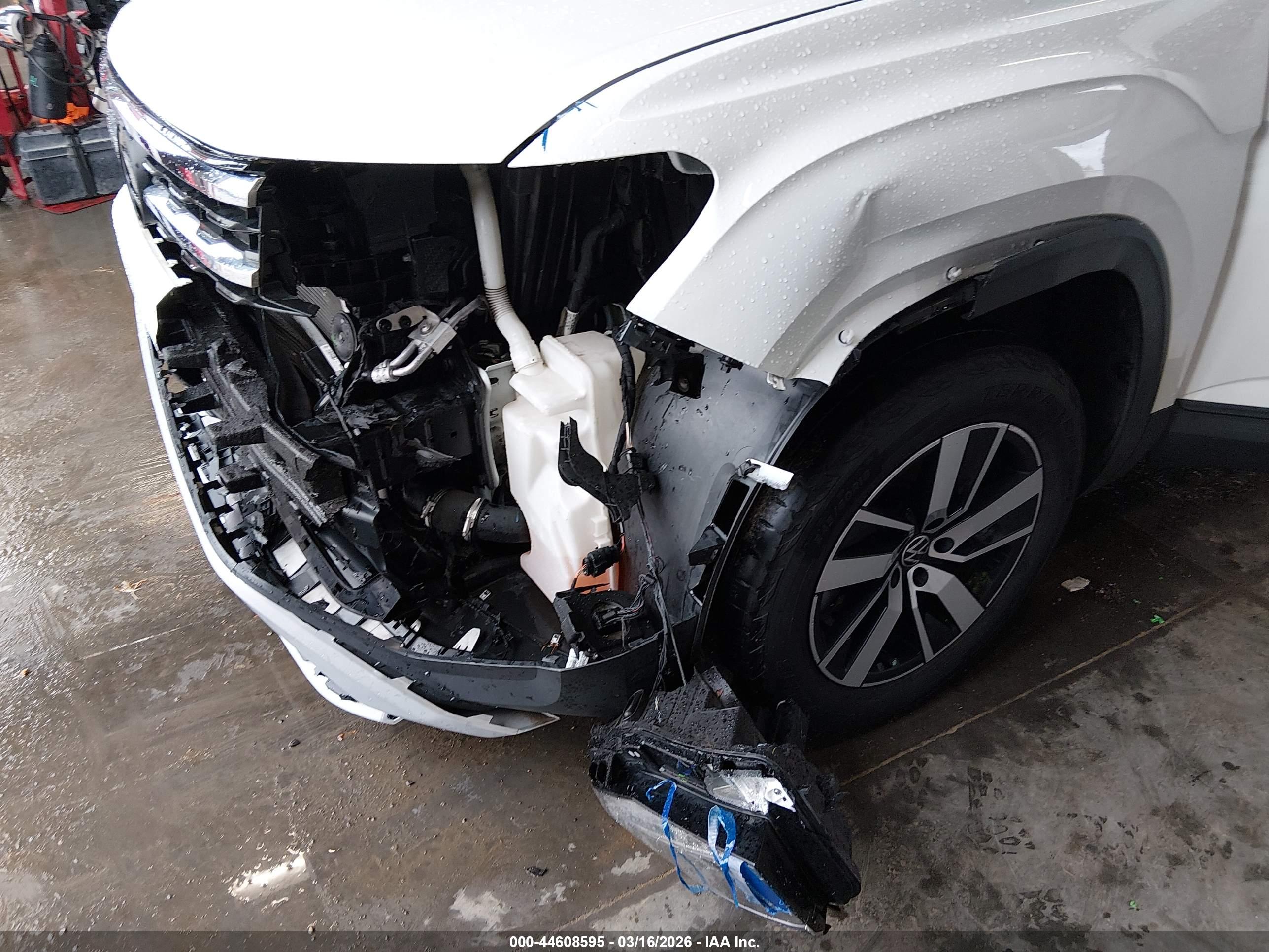 VOLKSWAGEN ATLAS image 6