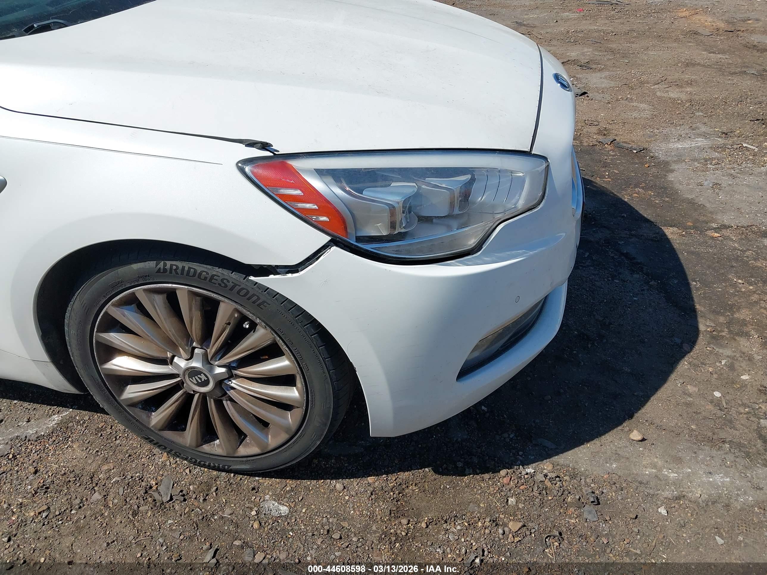 KIA K900 image 6