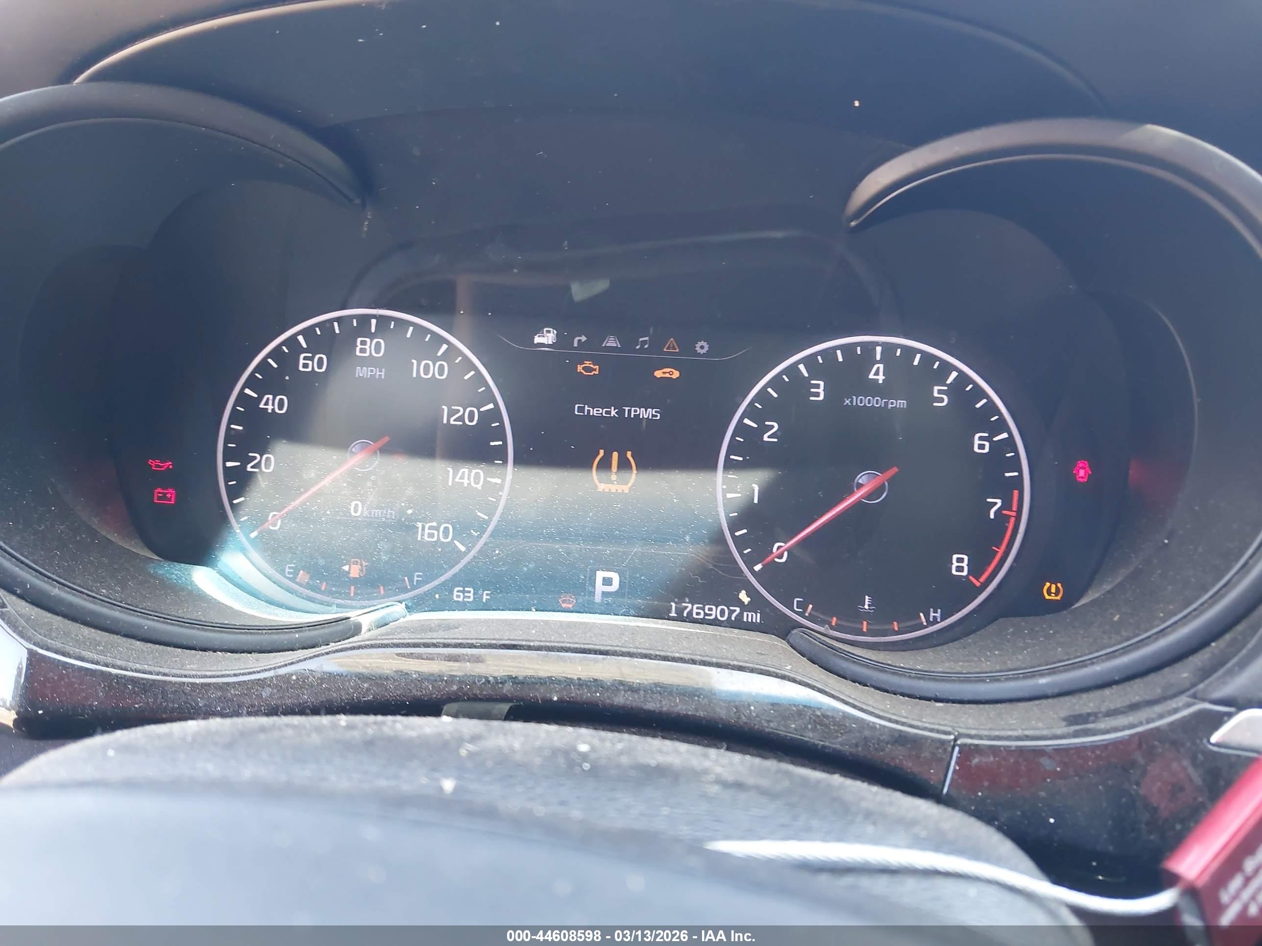 KIA K900 image 7