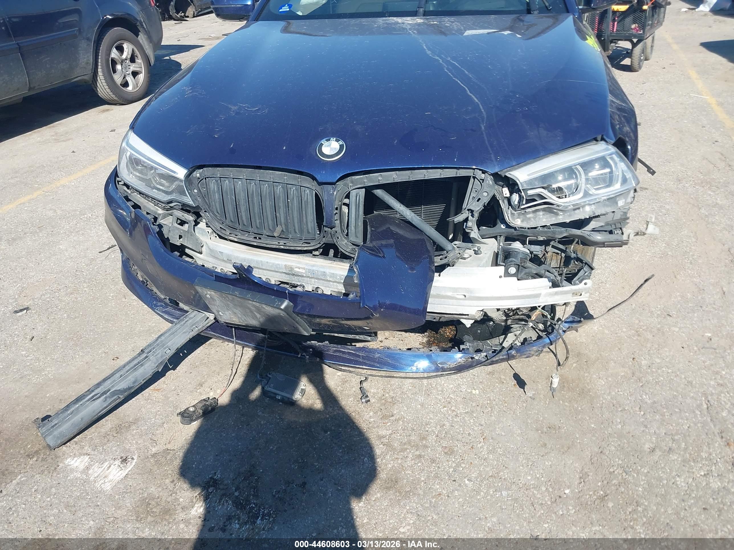 BMW 530E image 6